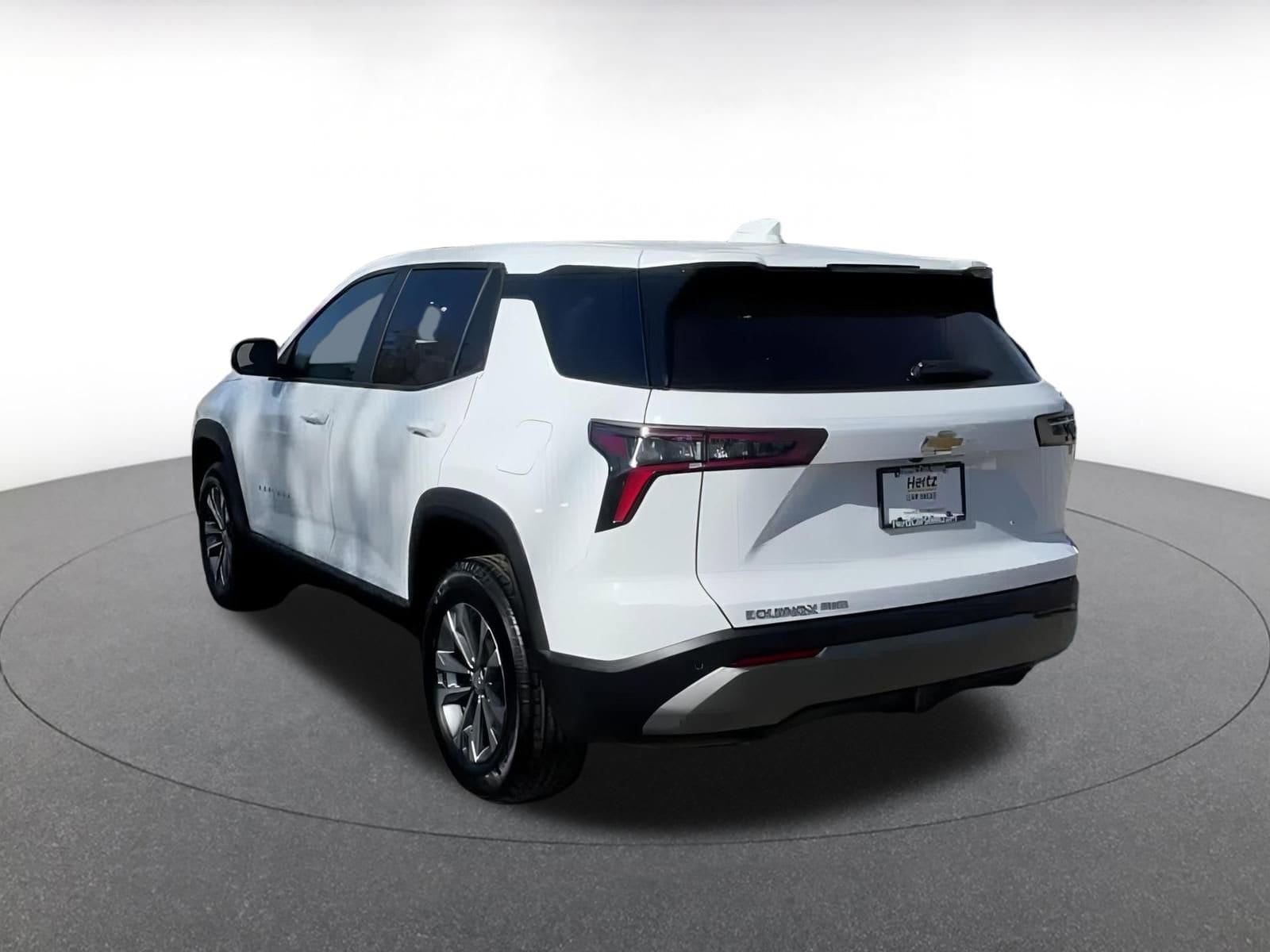 Thumbnail: 2025 Chevrolet Equinox - 10