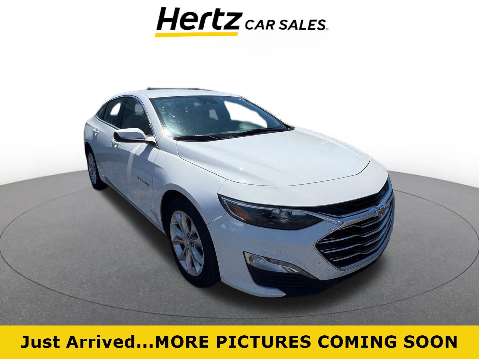 2024 Chevrolet Malibu LT Hero Image