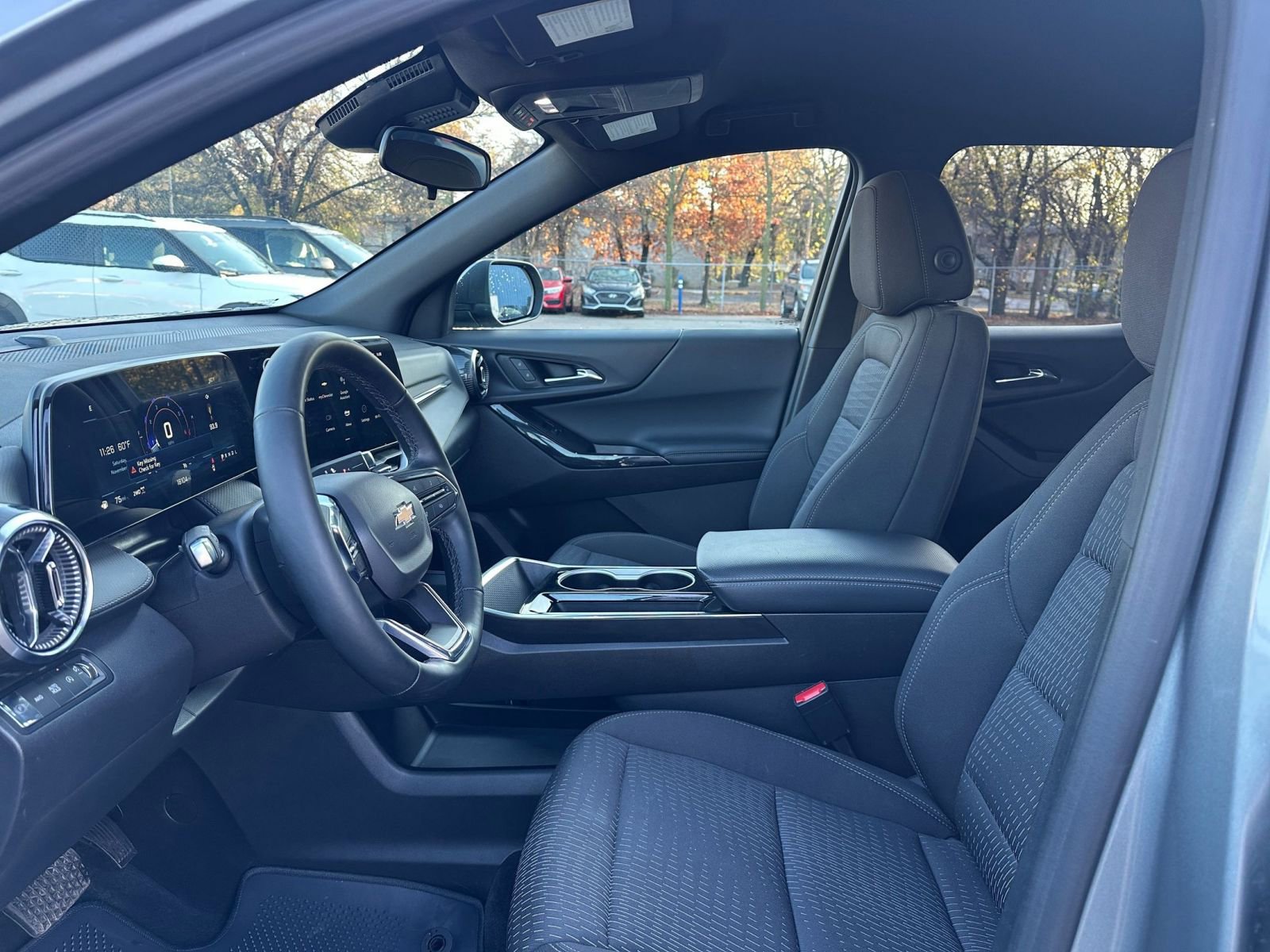 Thumbnail: 2025 Chevrolet Equinox - 25