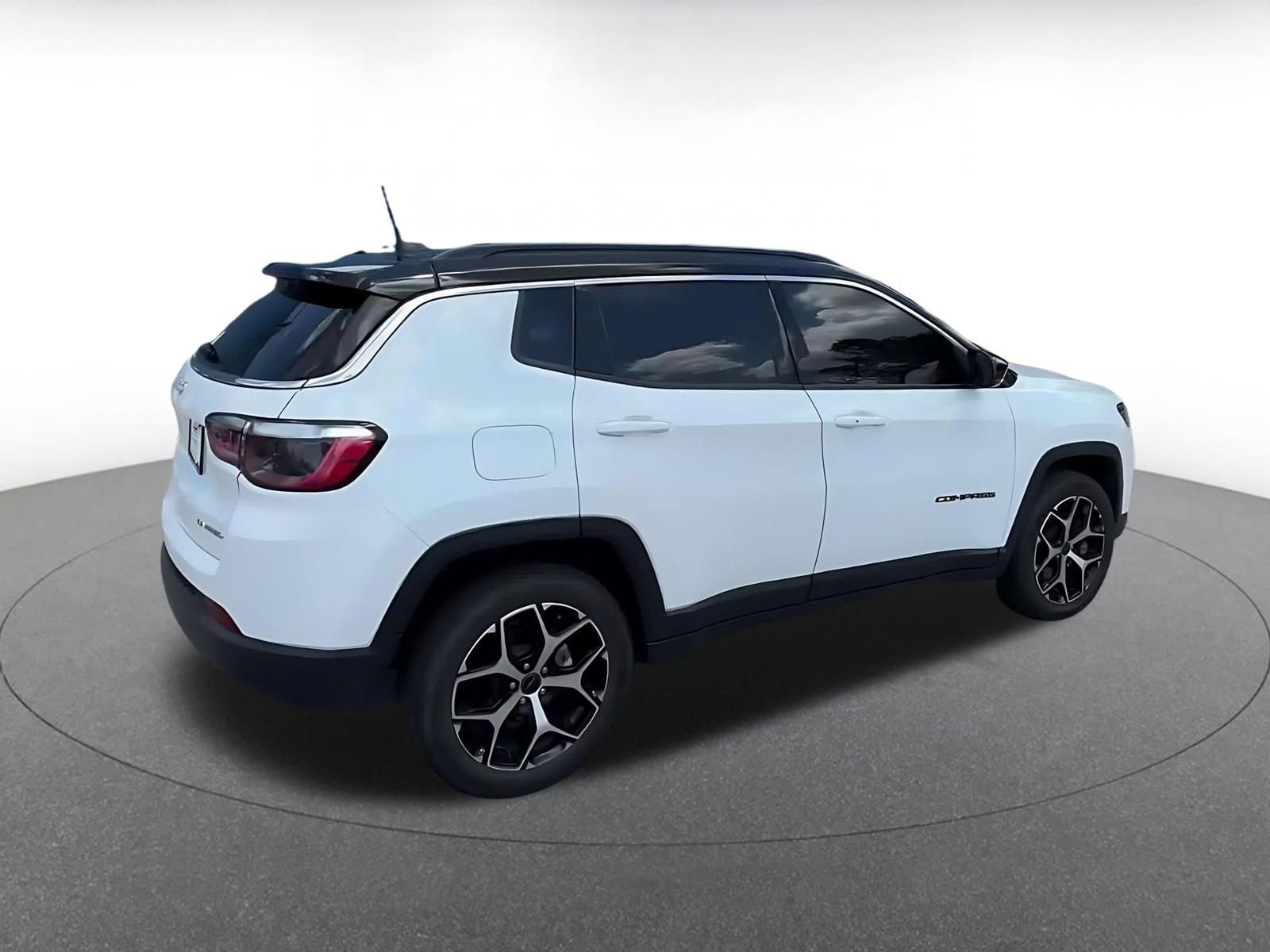 Thumbnail: 2025 Jeep Compass - 15