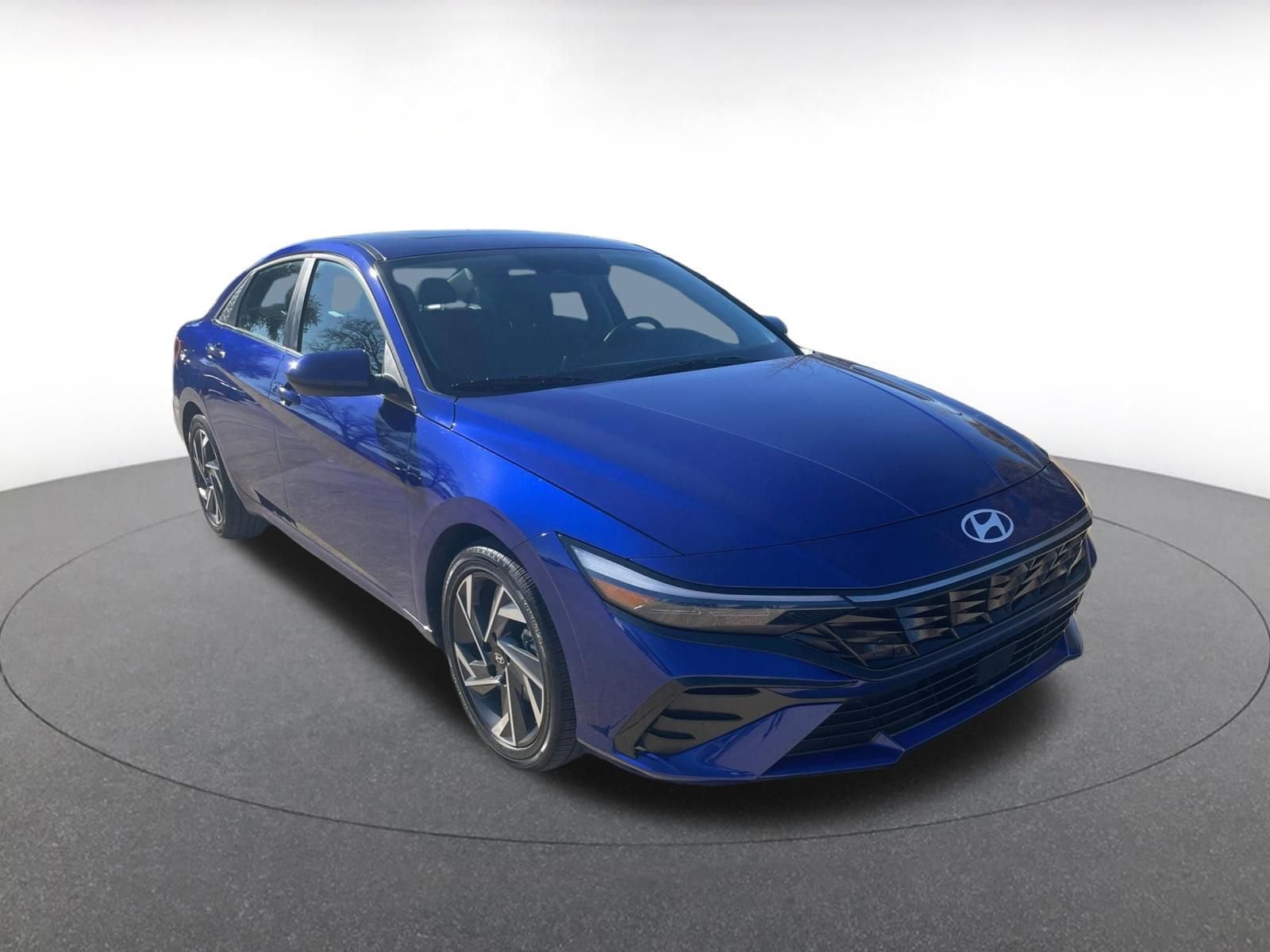 Thumbnail: 2025 Hyundai Elantra - 1