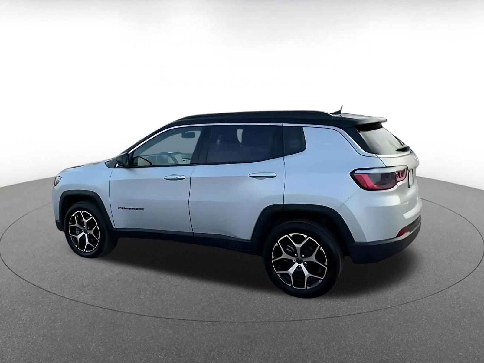 Thumbnail: 2025 Jeep Compass - 9
