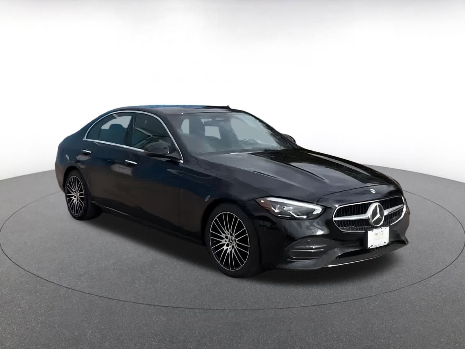 Thumbnail: 2024 Mercedes-Benz C-Class - 3