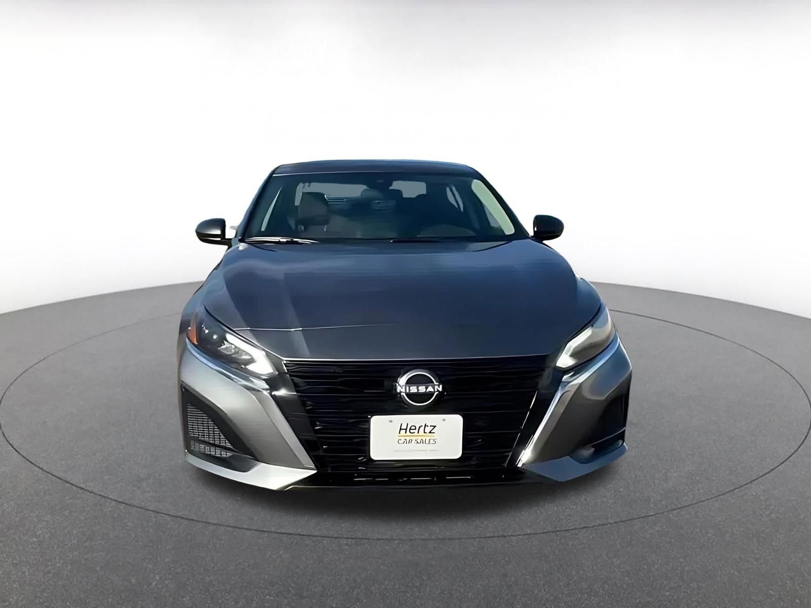 Thumbnail: 2025 Nissan Altima - 4