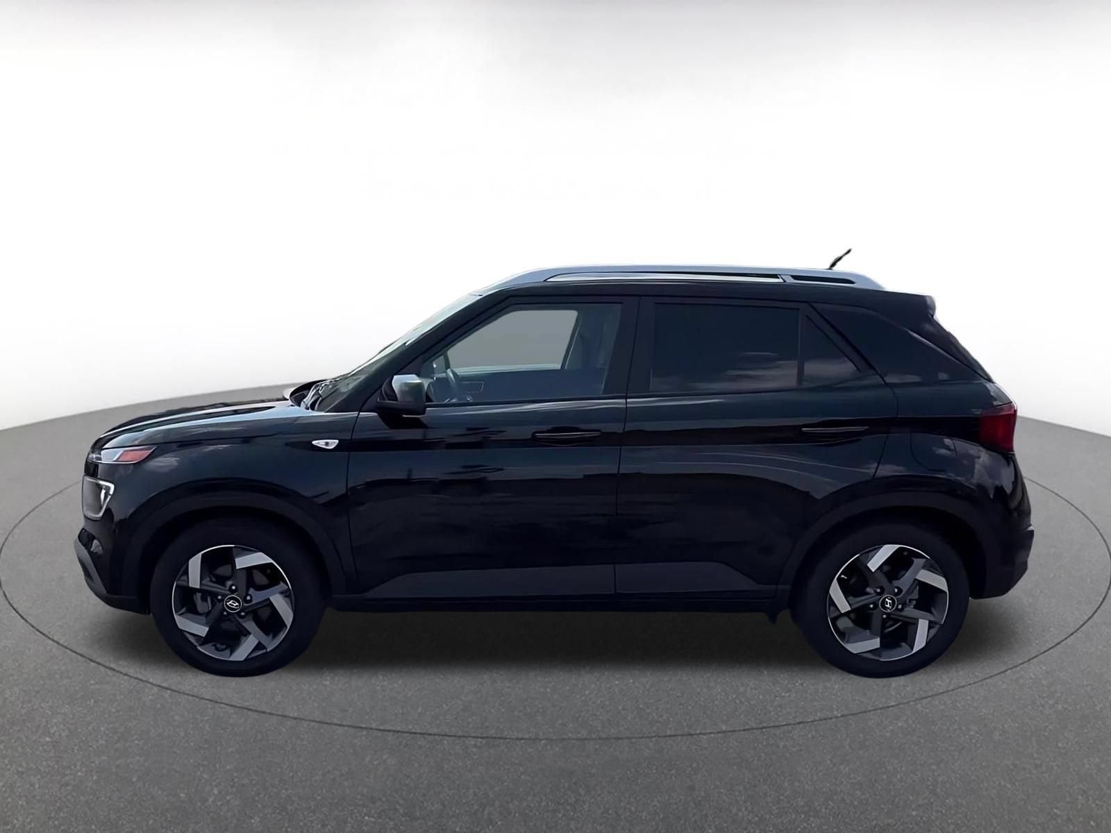 Thumbnail: 2026 Hyundai Venue - 8