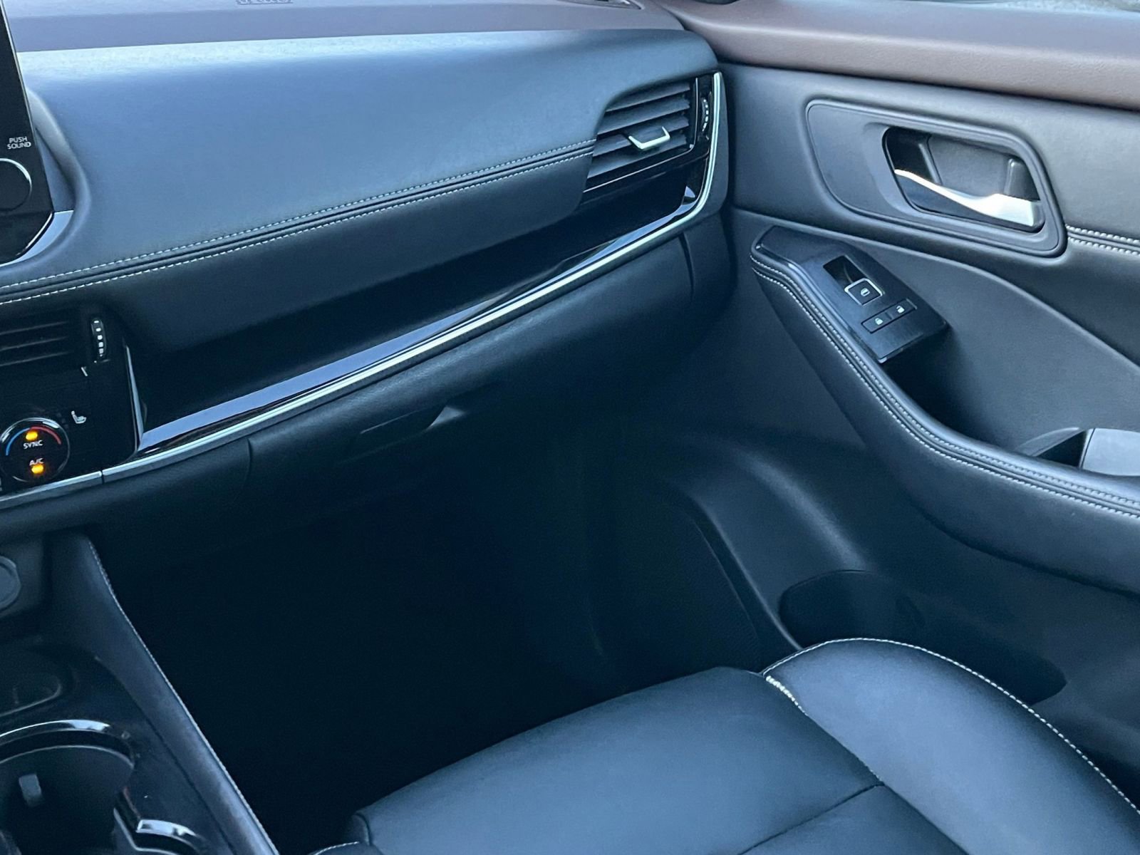 Thumbnail: 2023 Nissan Rogue - 35