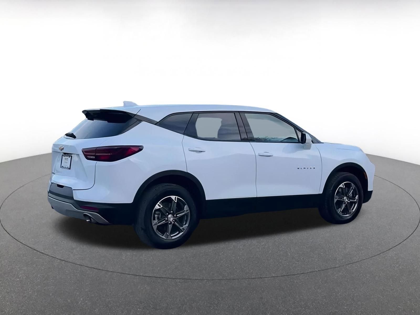 Thumbnail: 2025 Chevrolet Blazer - 15