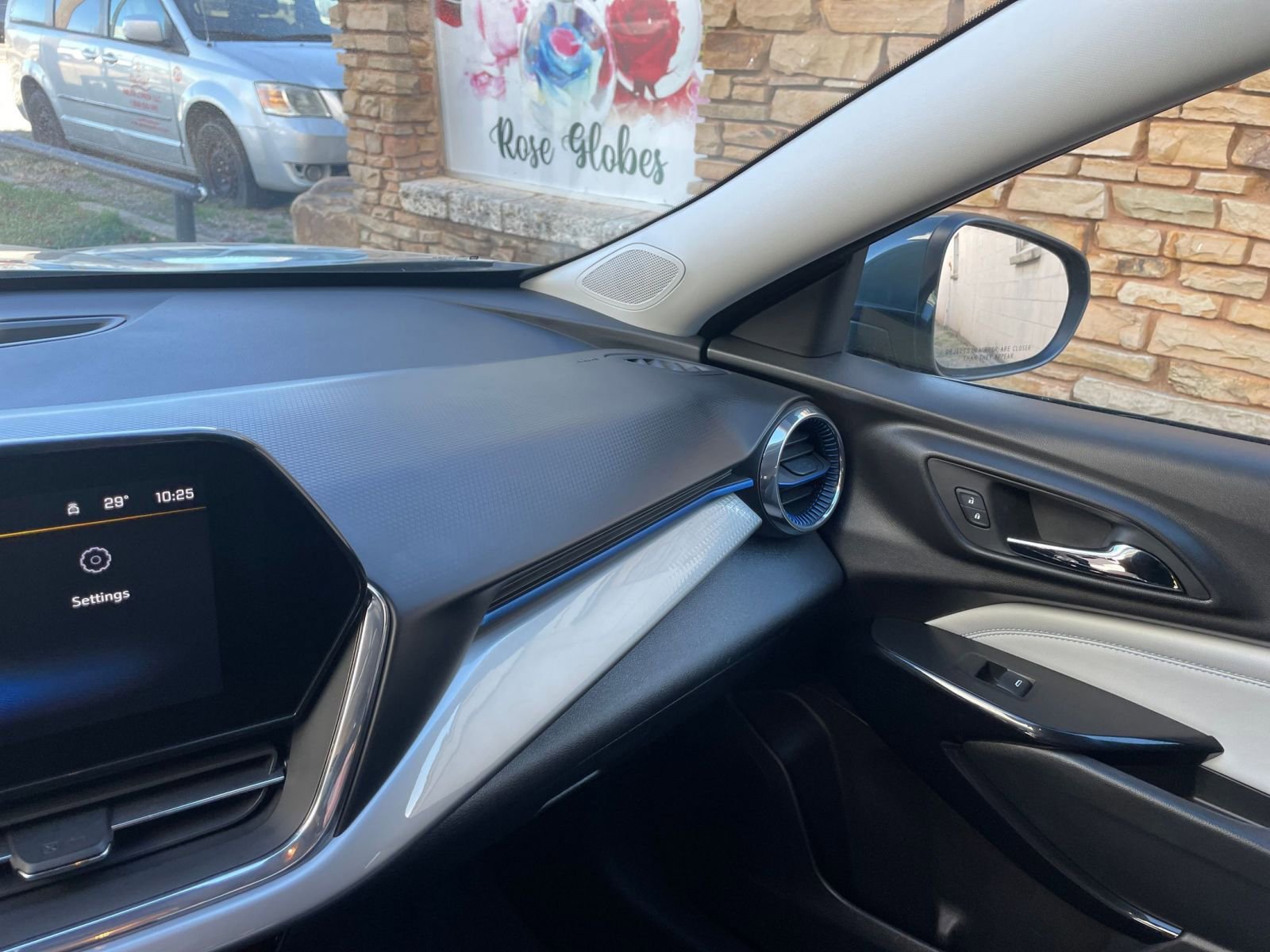 Thumbnail: 2025 Chevrolet Trax - 33