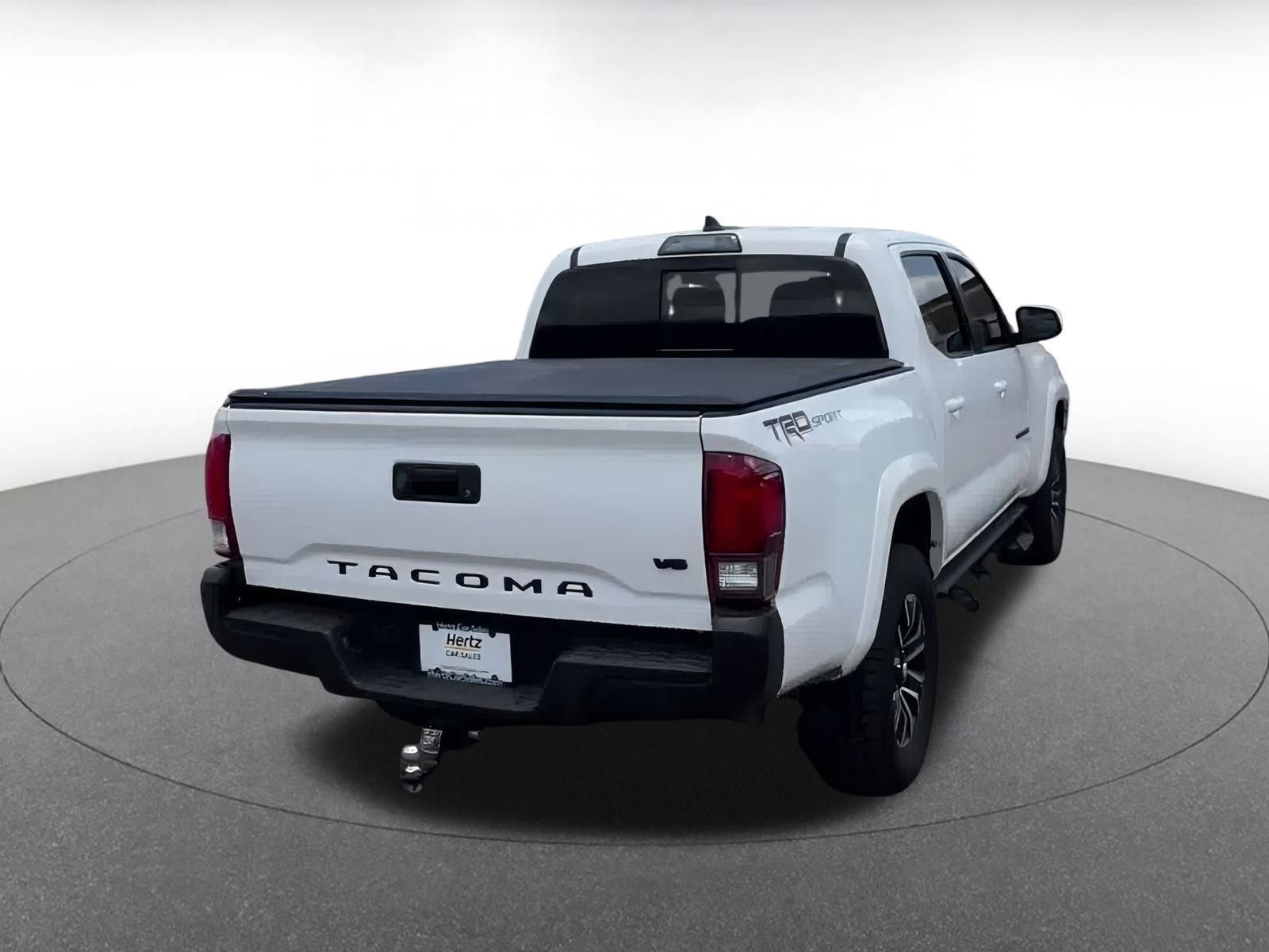 Thumbnail: 2019 Toyota Tacoma - 13