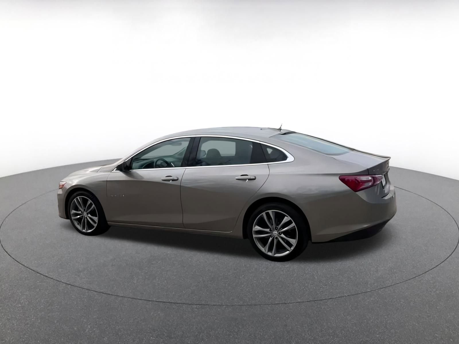 Thumbnail: 2024 Chevrolet Malibu - 16