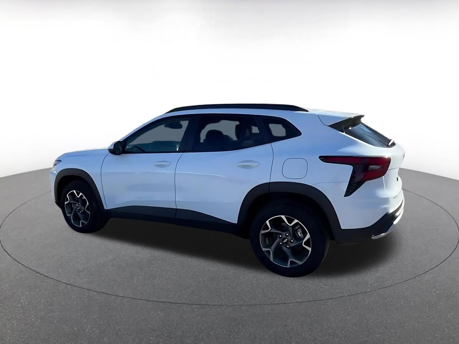 Thumbnail: 2025 Chevrolet Trax - 10