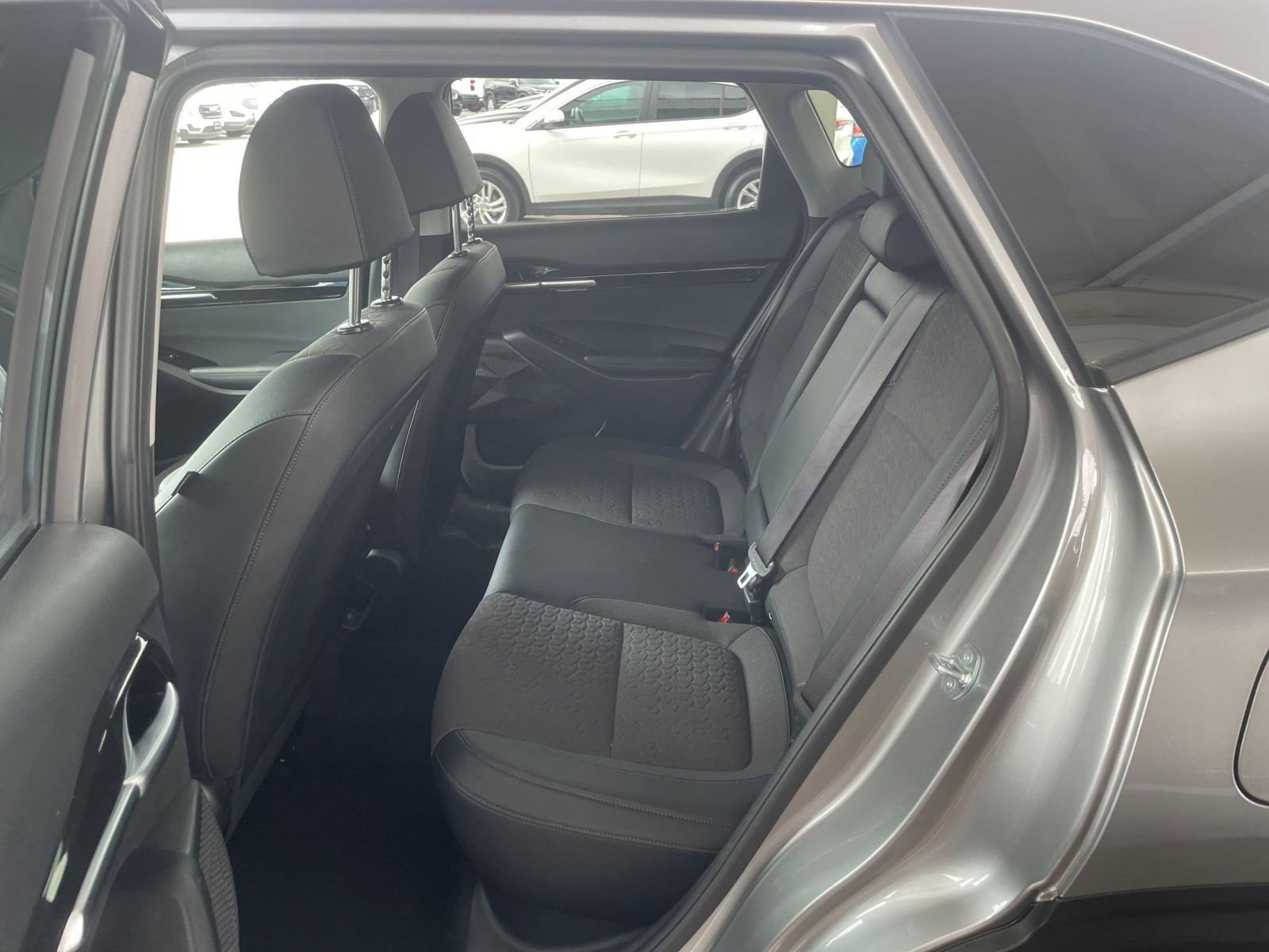 Thumbnail: 2025 Kia Seltos - 24