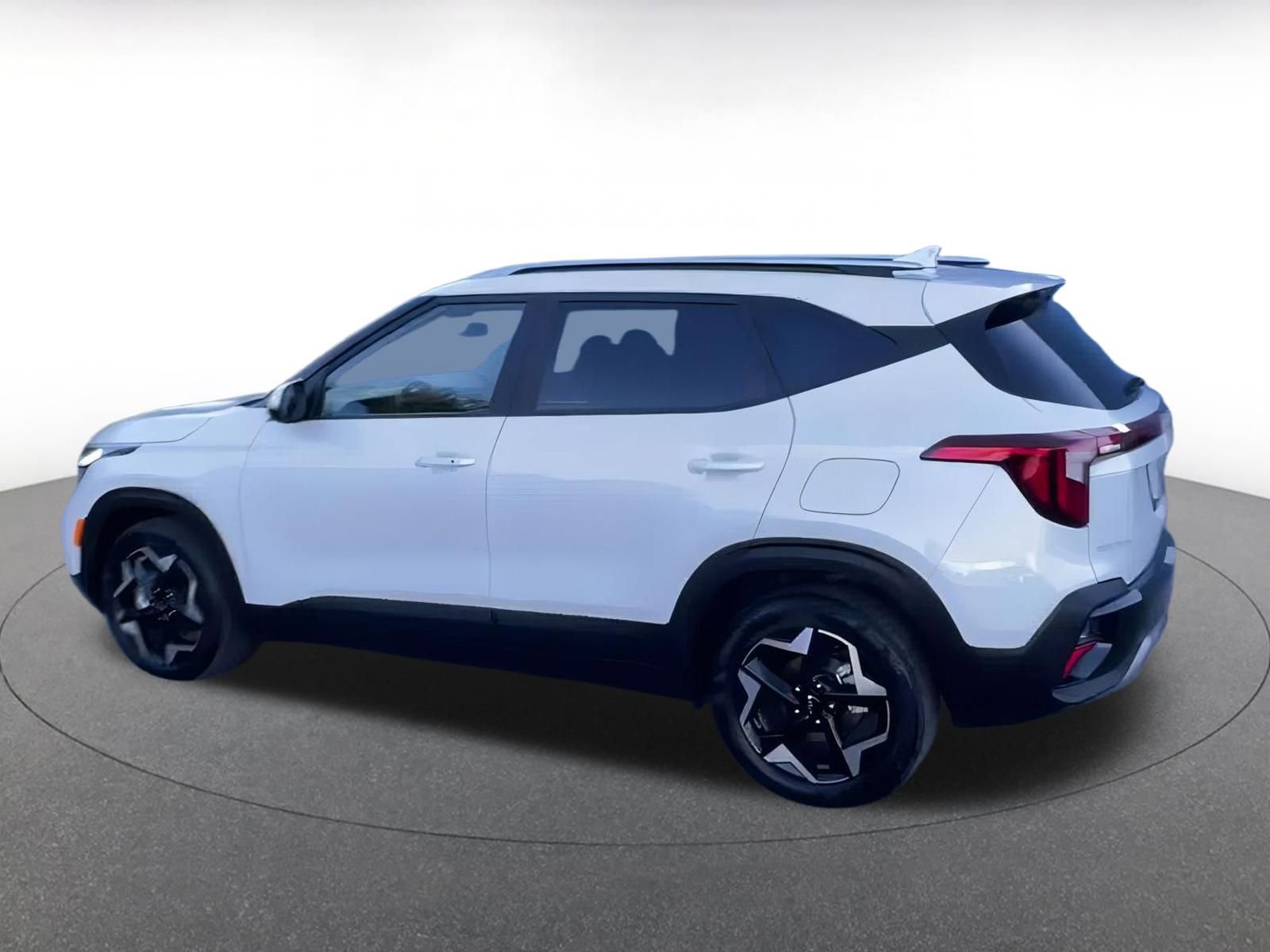 Thumbnail: 2025 Kia Seltos - 10