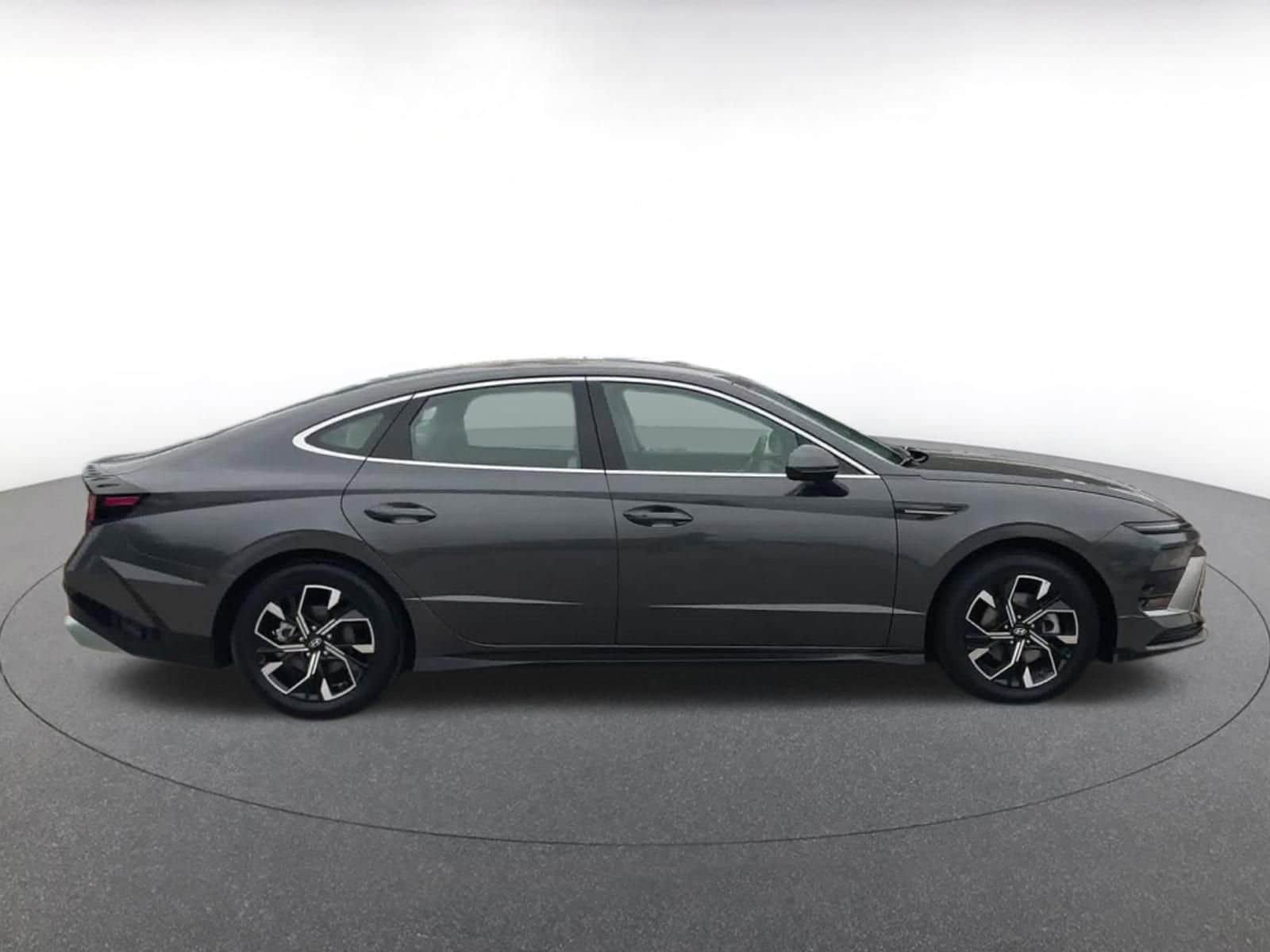 Thumbnail: 2025 Hyundai Sonata - 16