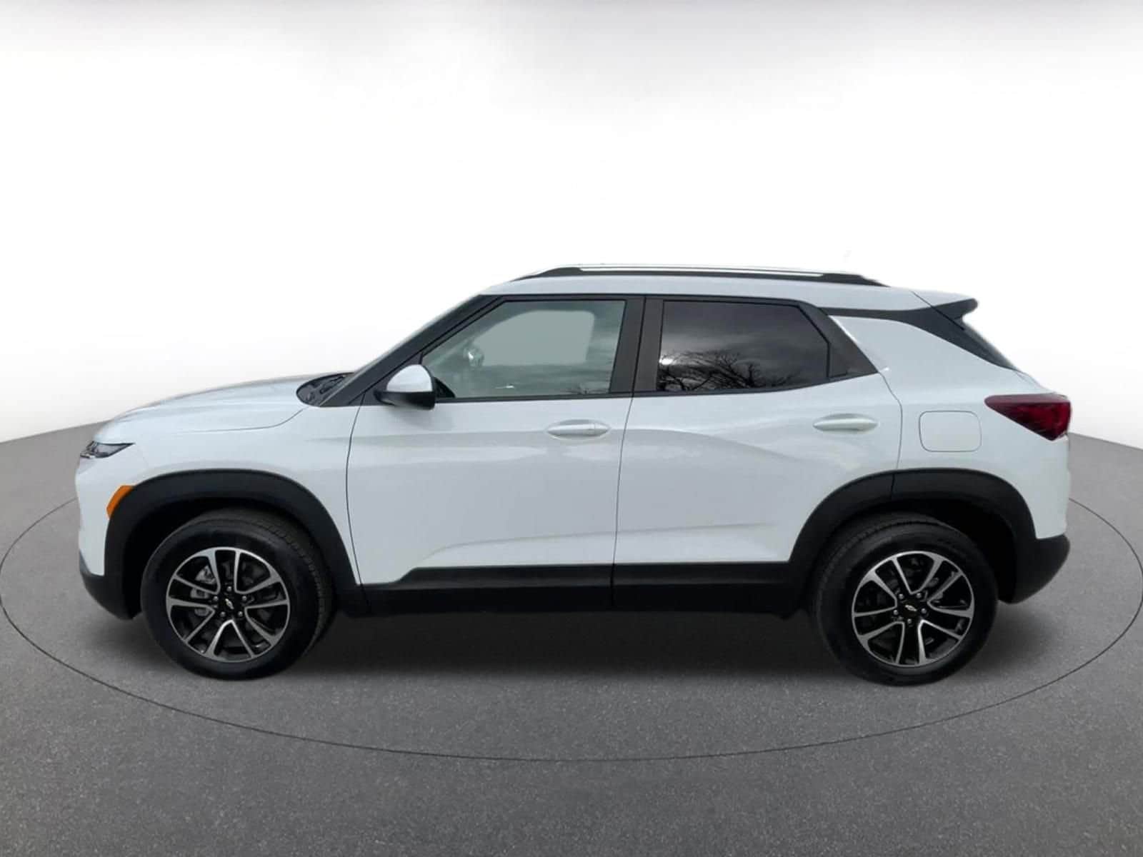 Thumbnail: 2025 Chevrolet TrailBlazer - 9