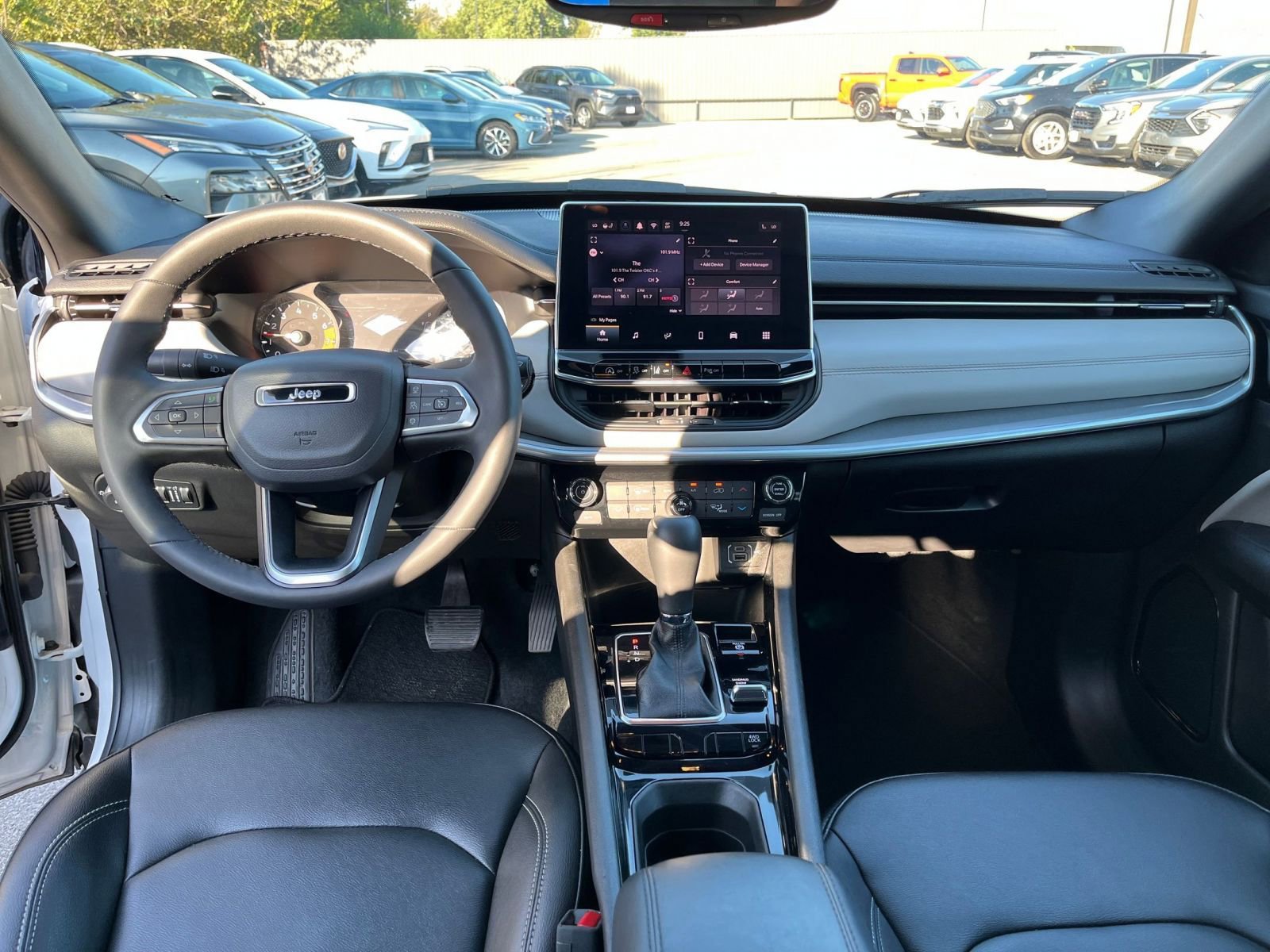 Thumbnail: 2025 Jeep Compass - 33