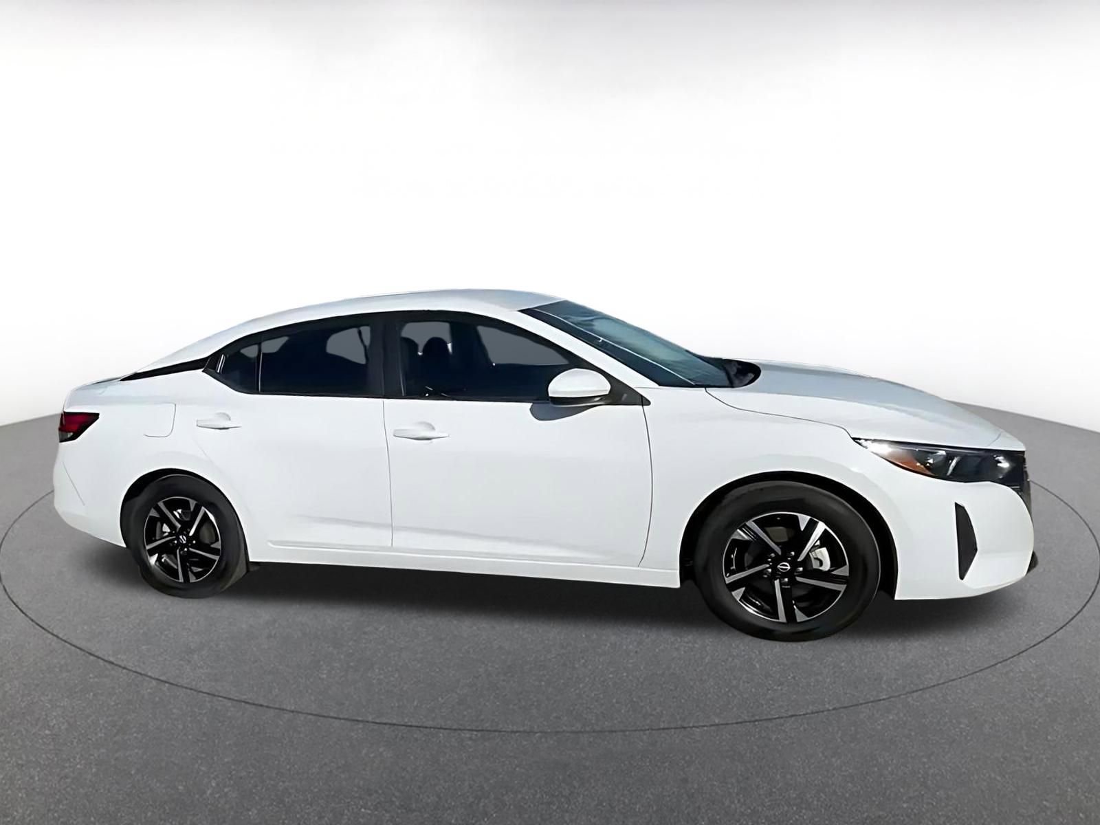 Thumbnail: 2025 Nissan Sentra - 12