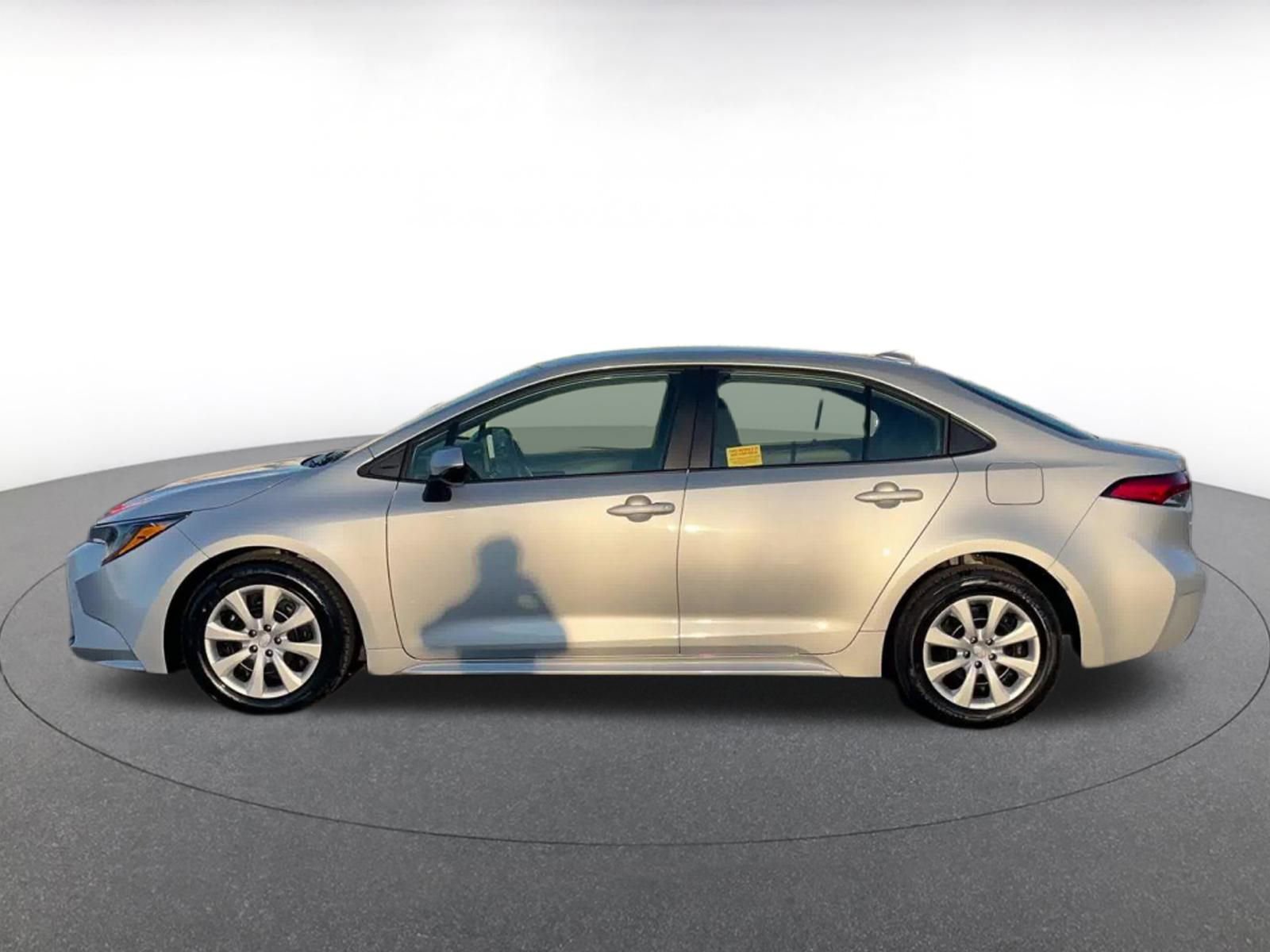 Thumbnail: 2025 Toyota Corolla - 9