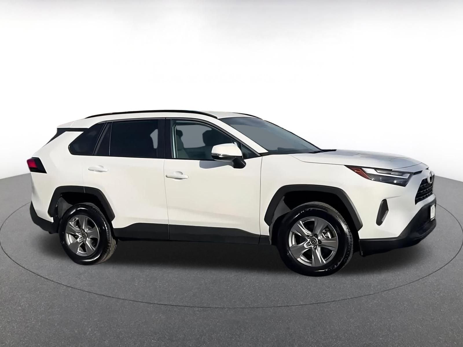 Thumbnail: 2025 Toyota RAV4 - 16