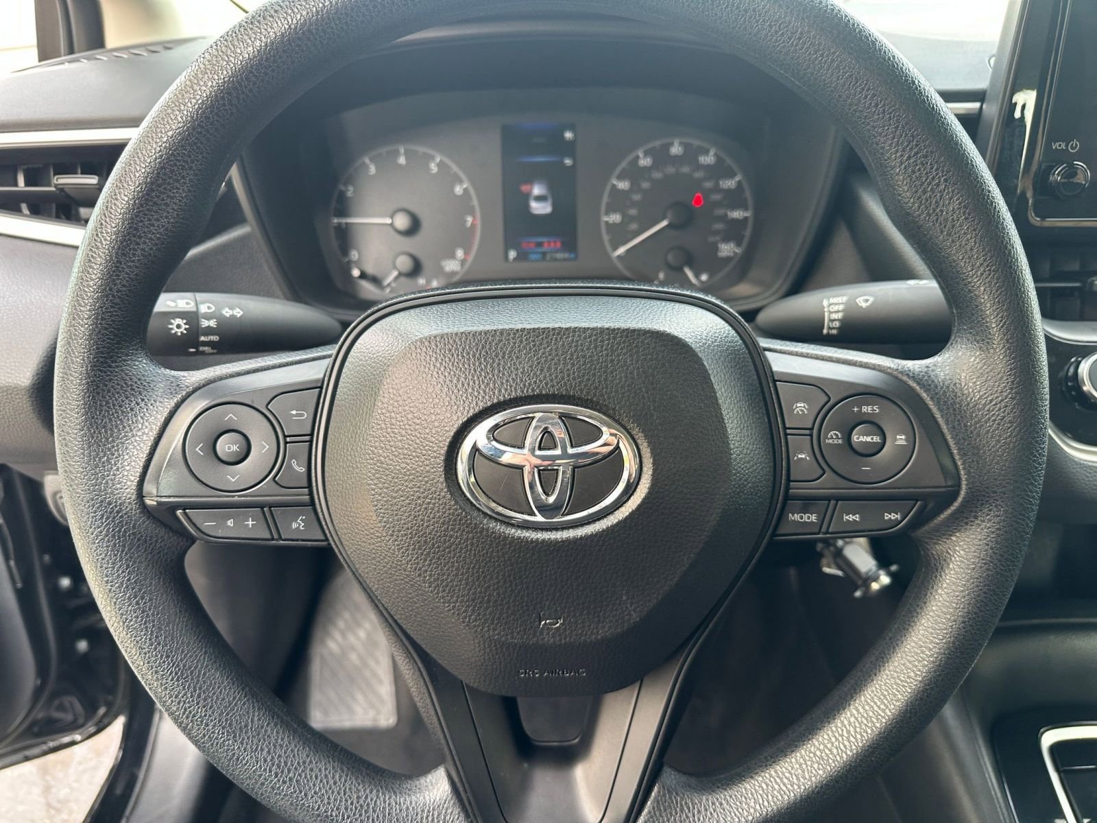 Thumbnail: 2025 Toyota Corolla - 25