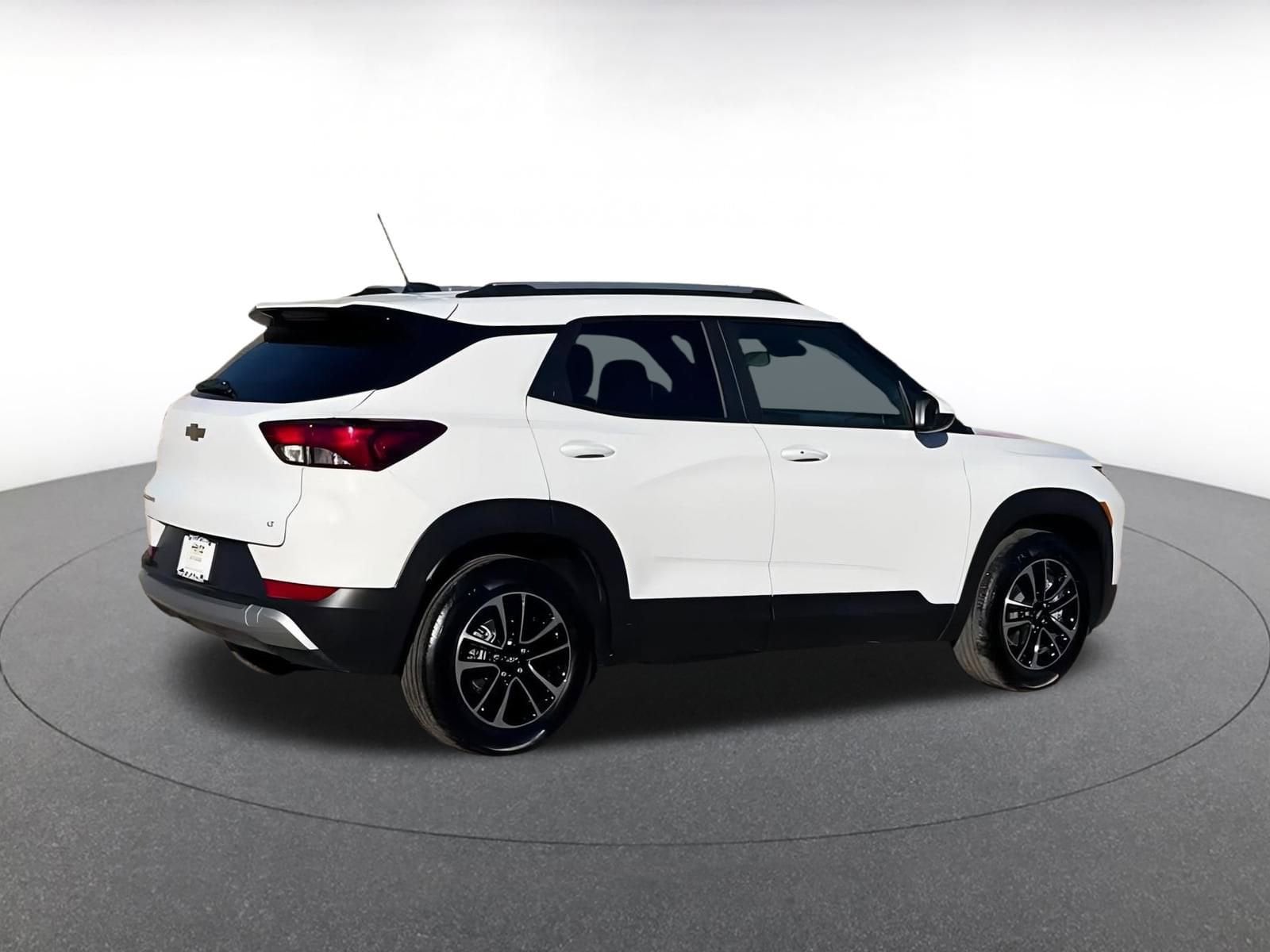 Thumbnail: 2025 Chevrolet TrailBlazer - 15