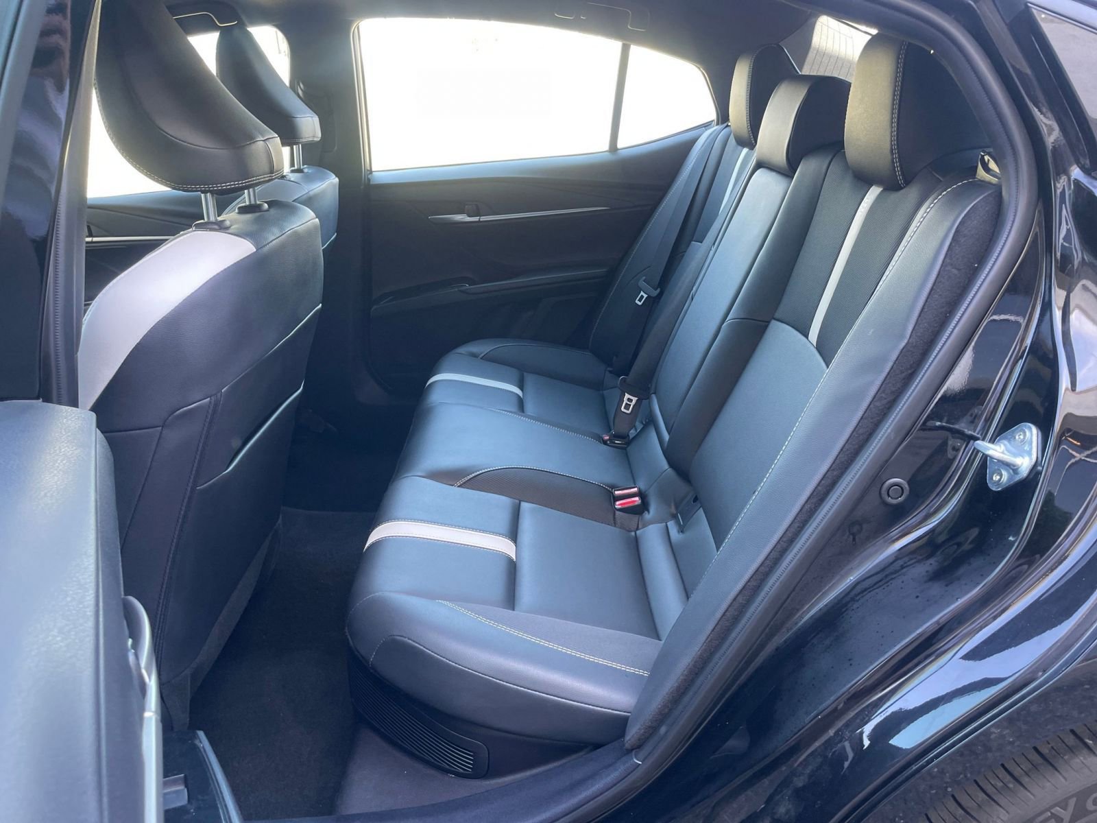 Thumbnail: 2025 Toyota Camry - 27