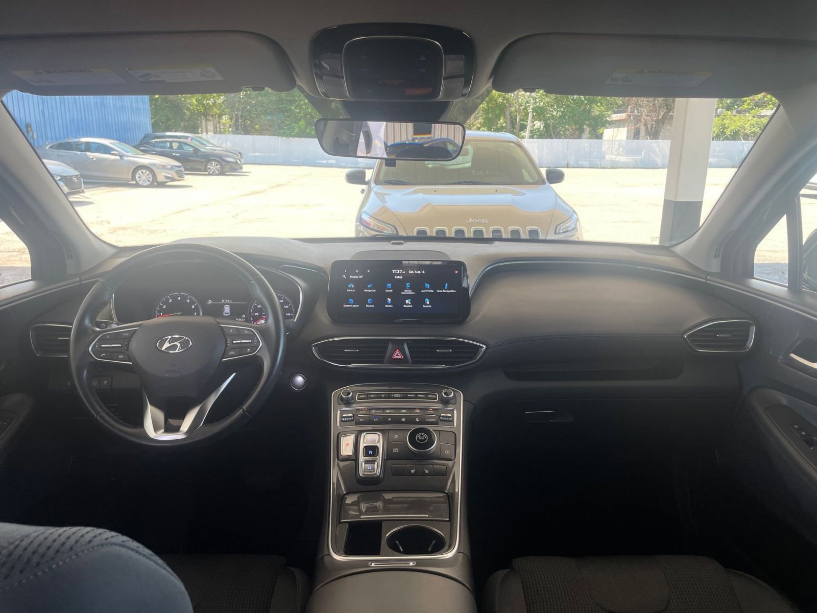 Thumbnail: 2023 Hyundai Santa Fe - 33