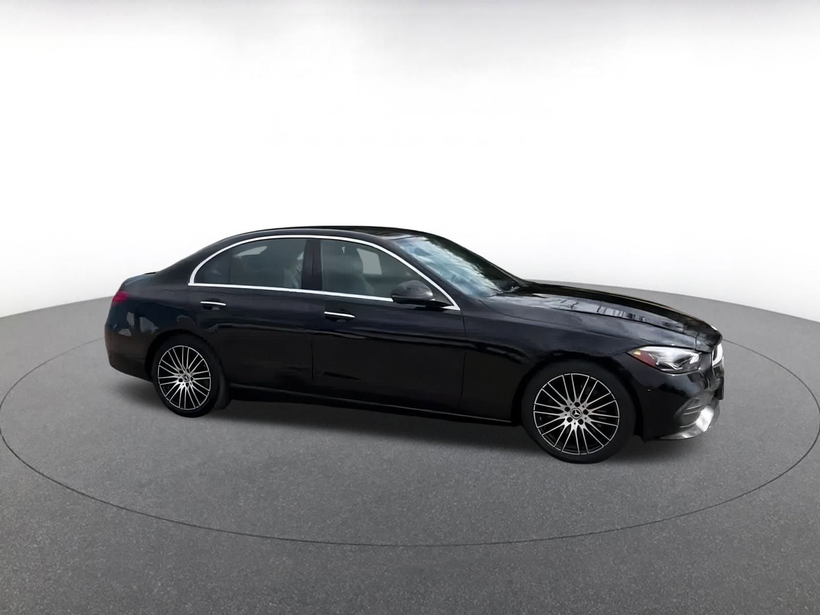 Thumbnail: 2024 Mercedes-Benz C-Class - 2