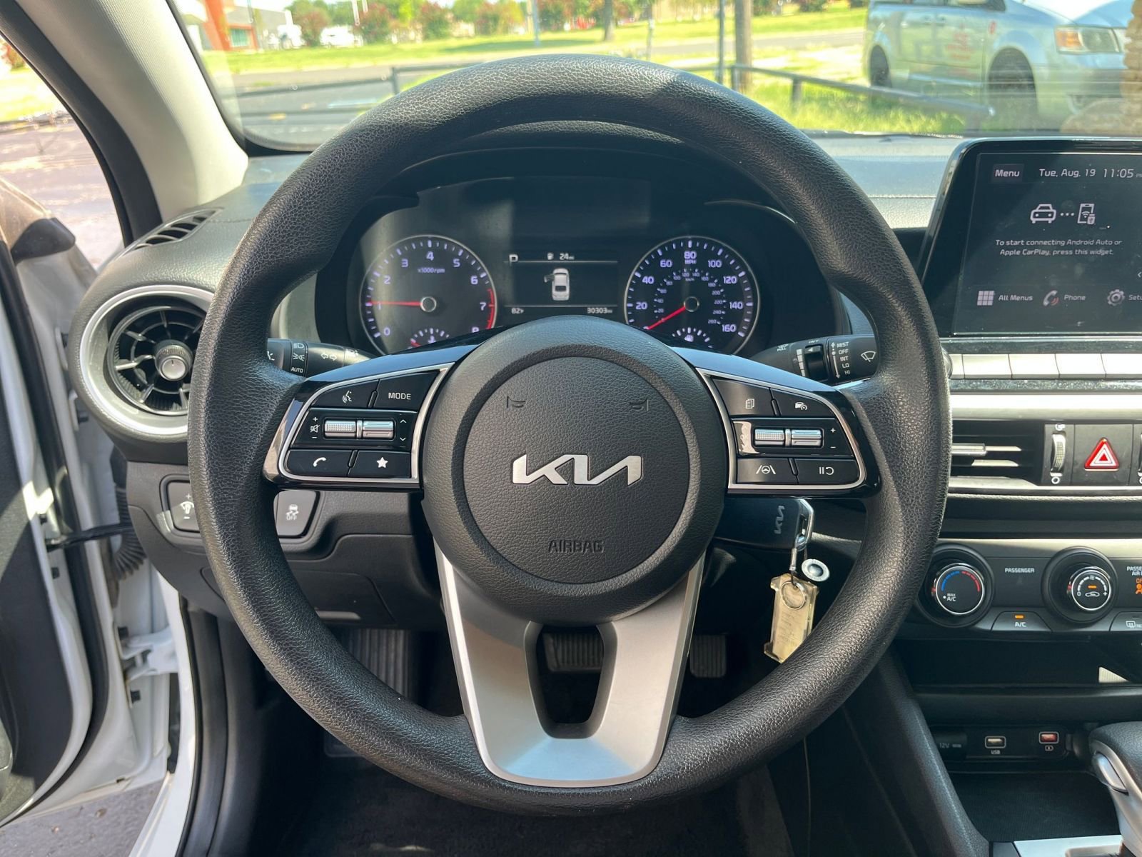 Thumbnail: 2024 Kia Forte - 25