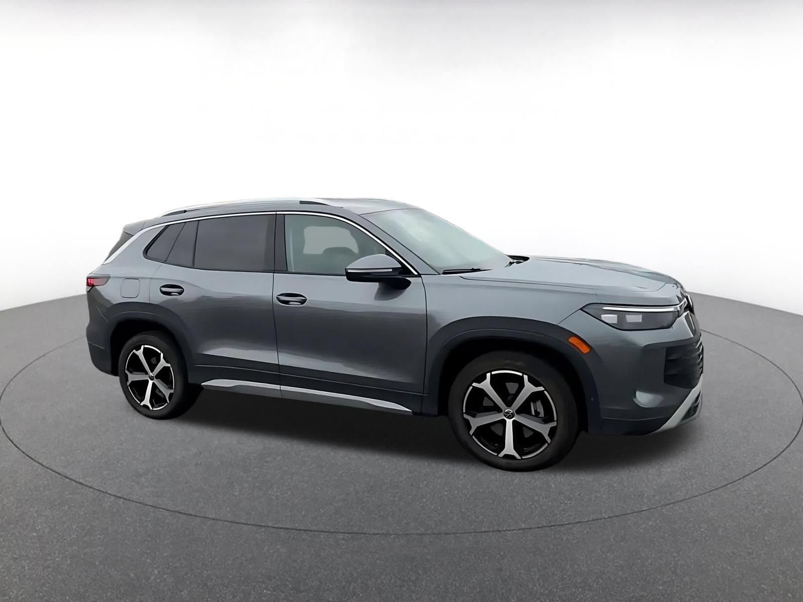 Thumbnail: 2026 Volkswagen Tiguan - 2