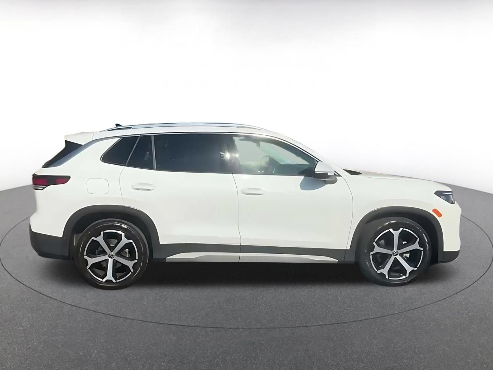 Thumbnail: 2026 Volkswagen Tiguan - 15
