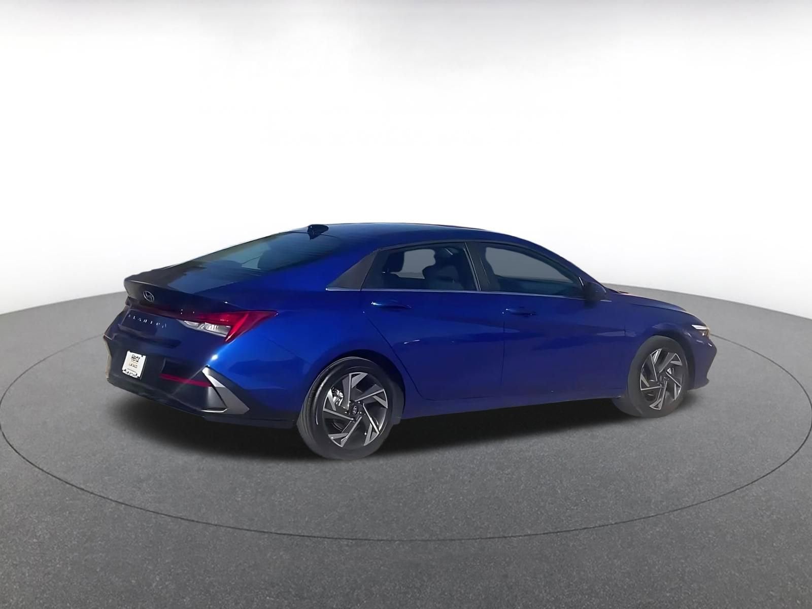 Thumbnail: 2025 Hyundai Elantra - 16