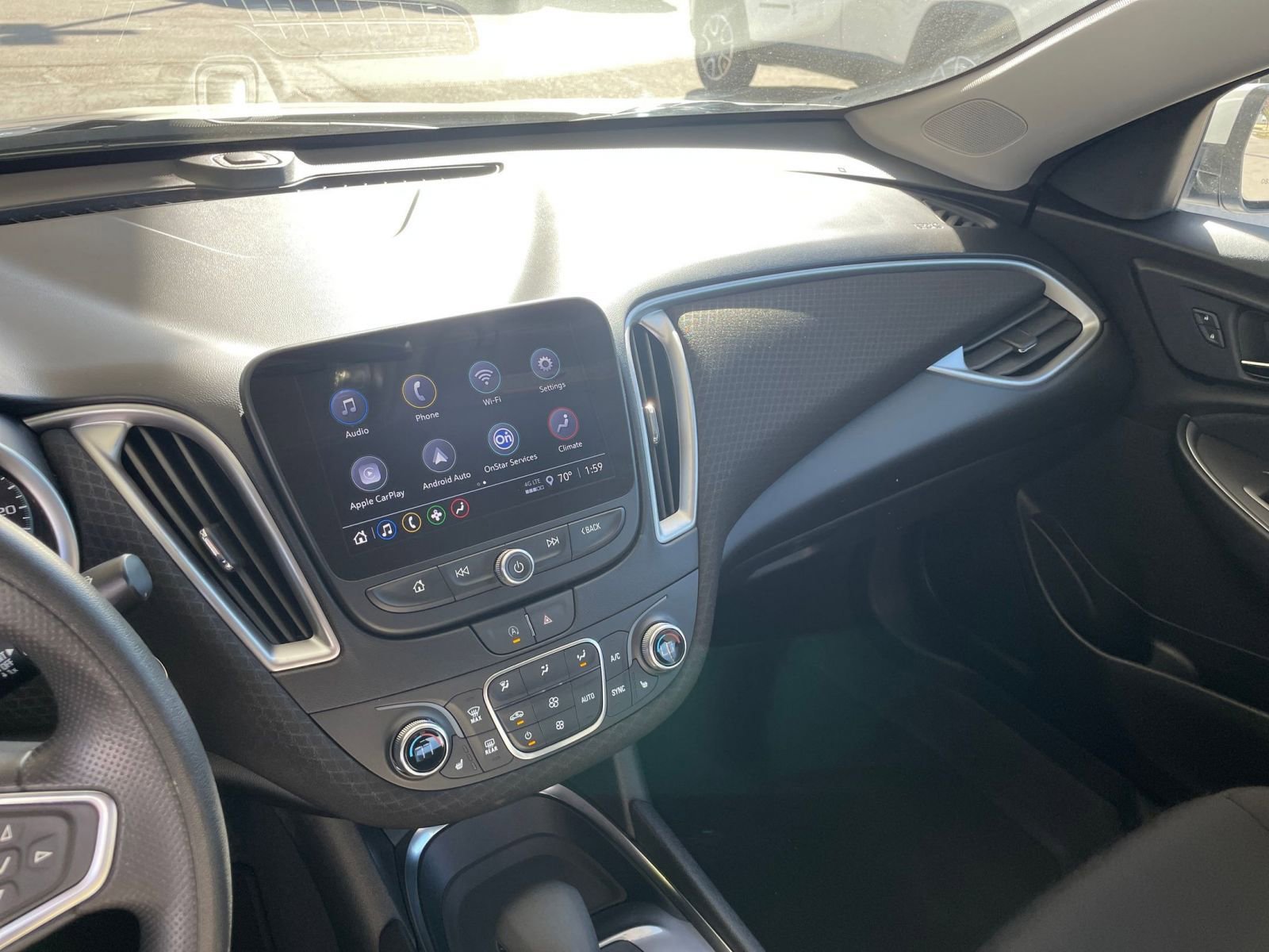 Thumbnail: 2024 Chevrolet Malibu - 18