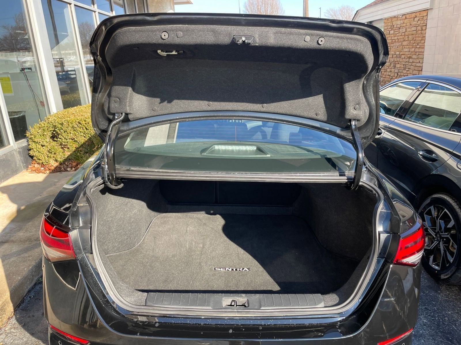 Thumbnail: 2025 Nissan Sentra - 30