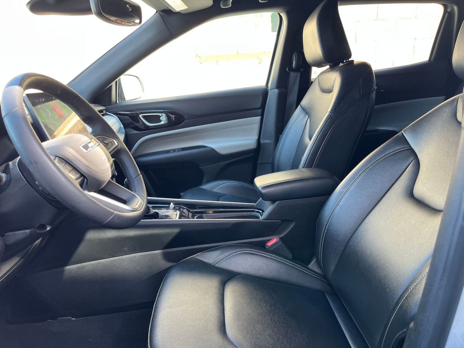 Thumbnail: 2025 Jeep Compass - 28