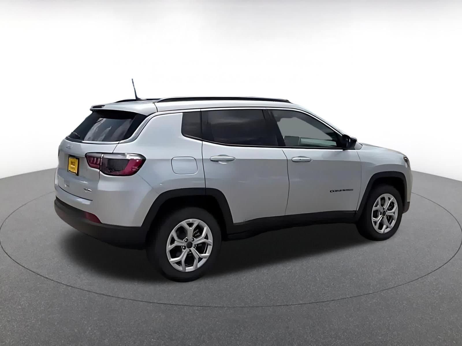 Thumbnail: 2025 Jeep Compass - 15
