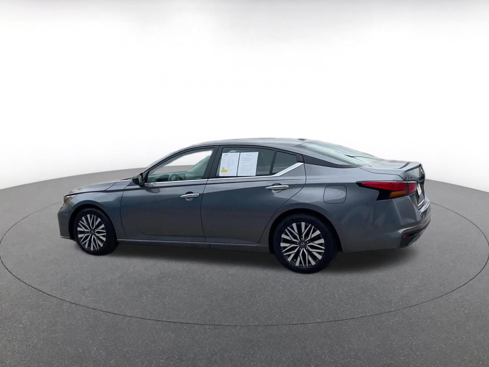 Thumbnail: 2025 Nissan Altima - 10