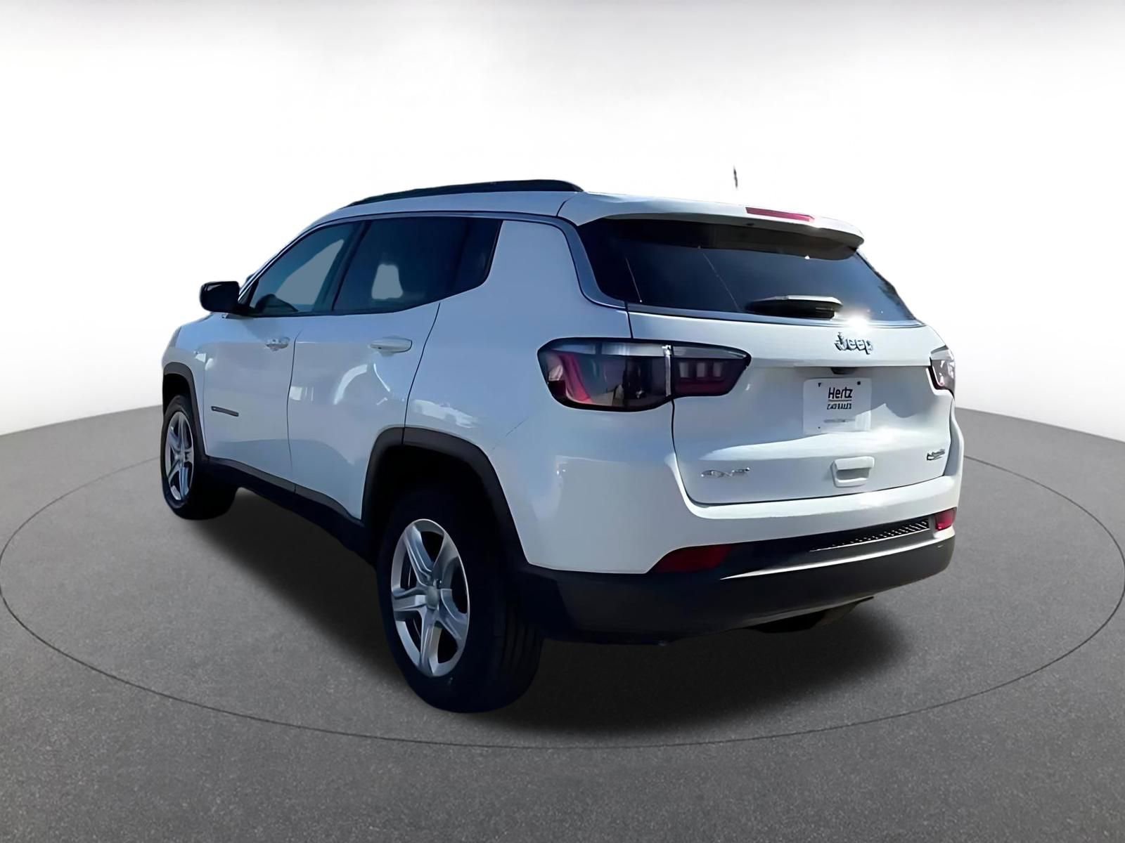Thumbnail: 2023 Jeep Compass - 11