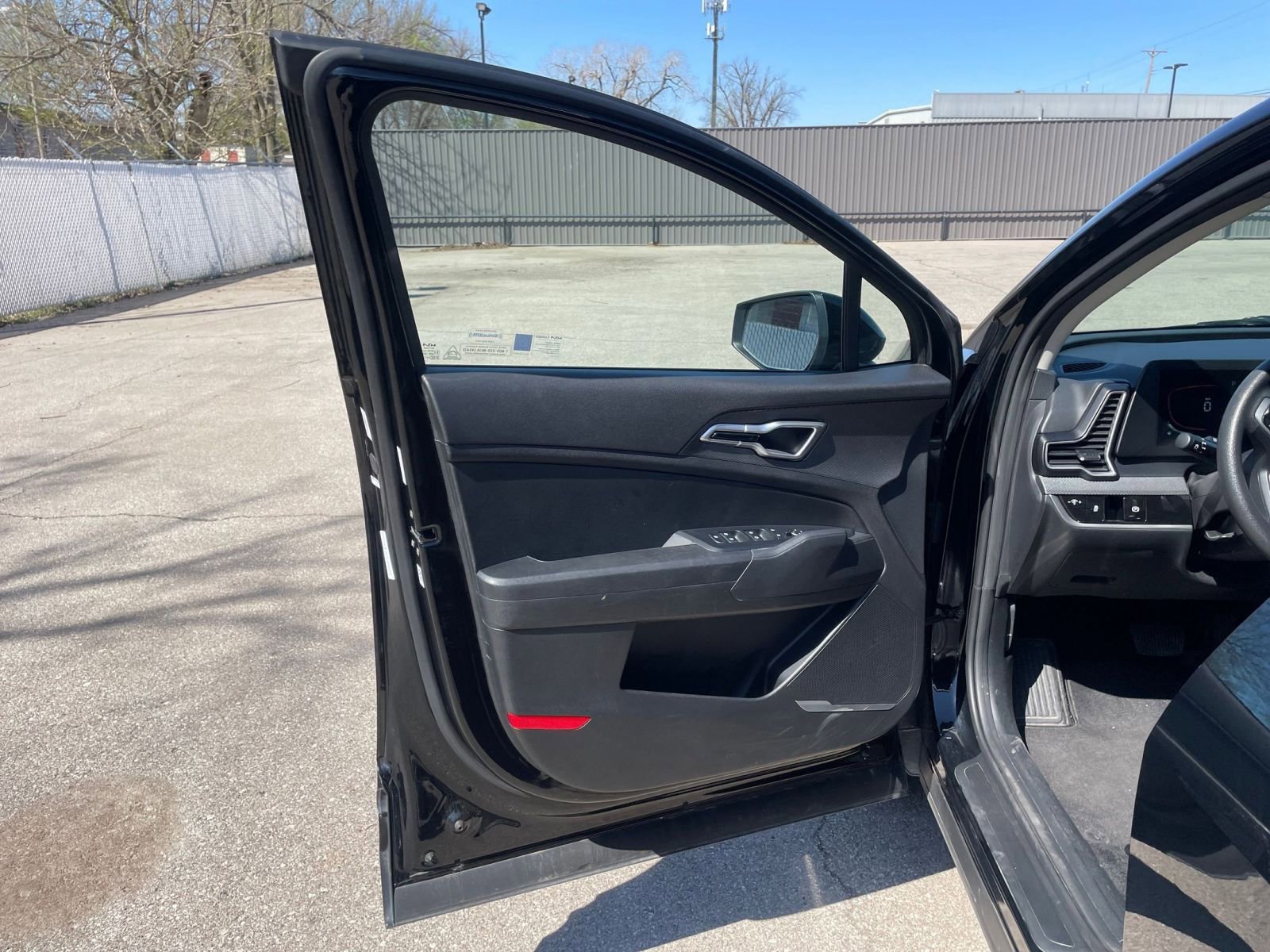 Thumbnail: 2025 Kia Sportage - 18