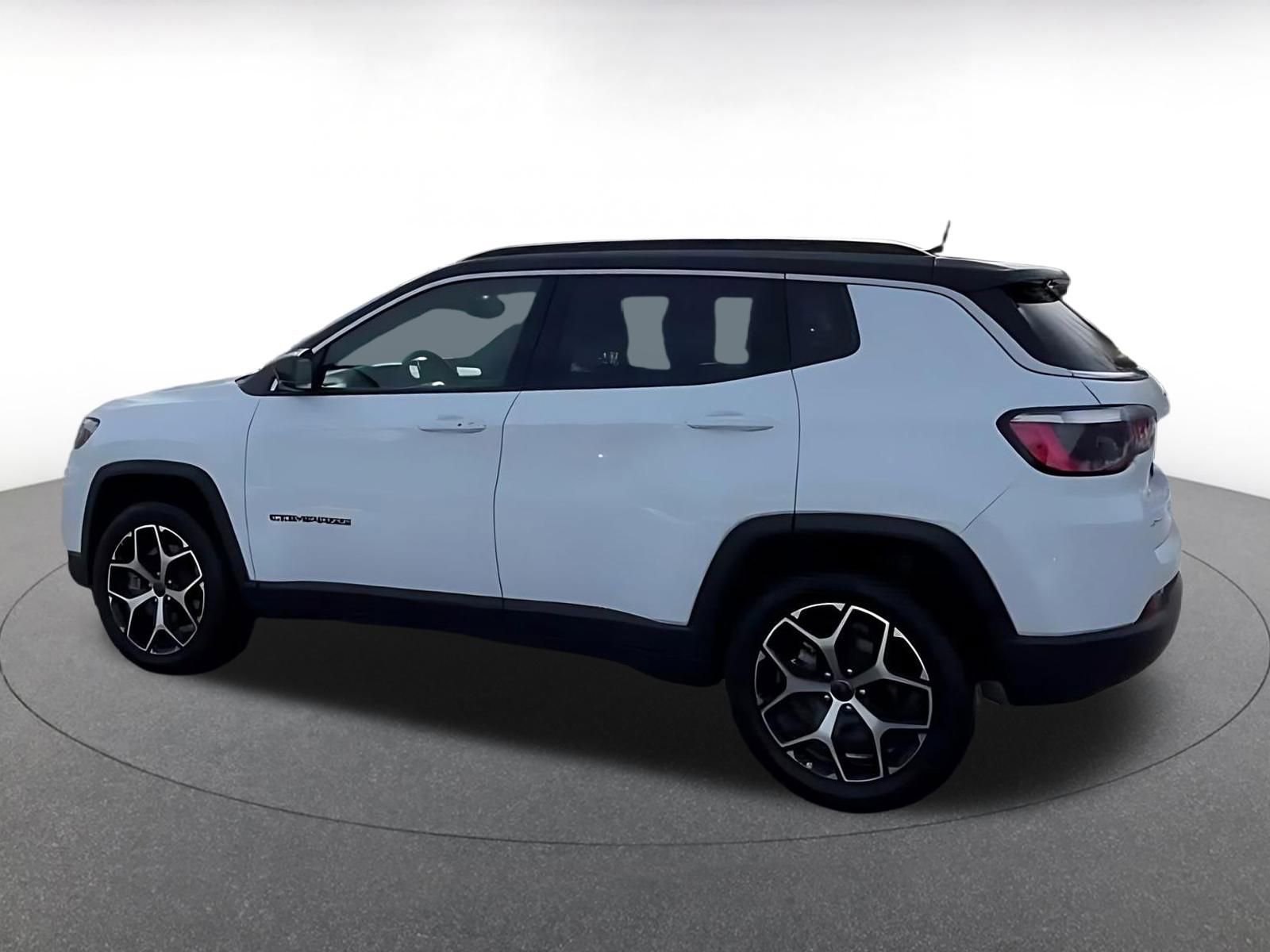 Thumbnail: 2025 Jeep Compass - 10