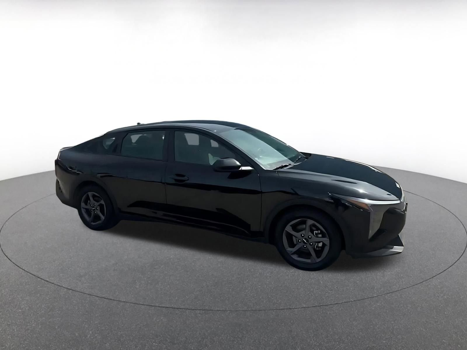 Thumbnail: 2025 Kia K4 - 2