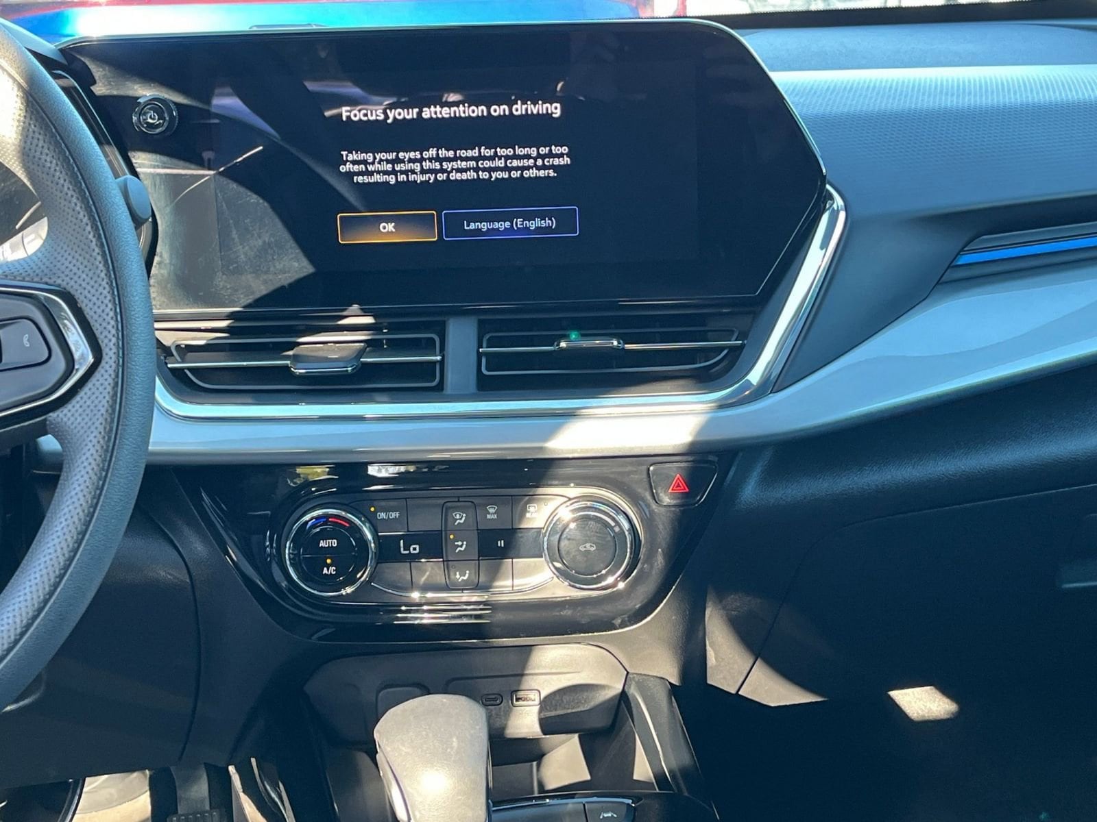 Thumbnail: 2025 Chevrolet Trax - 18