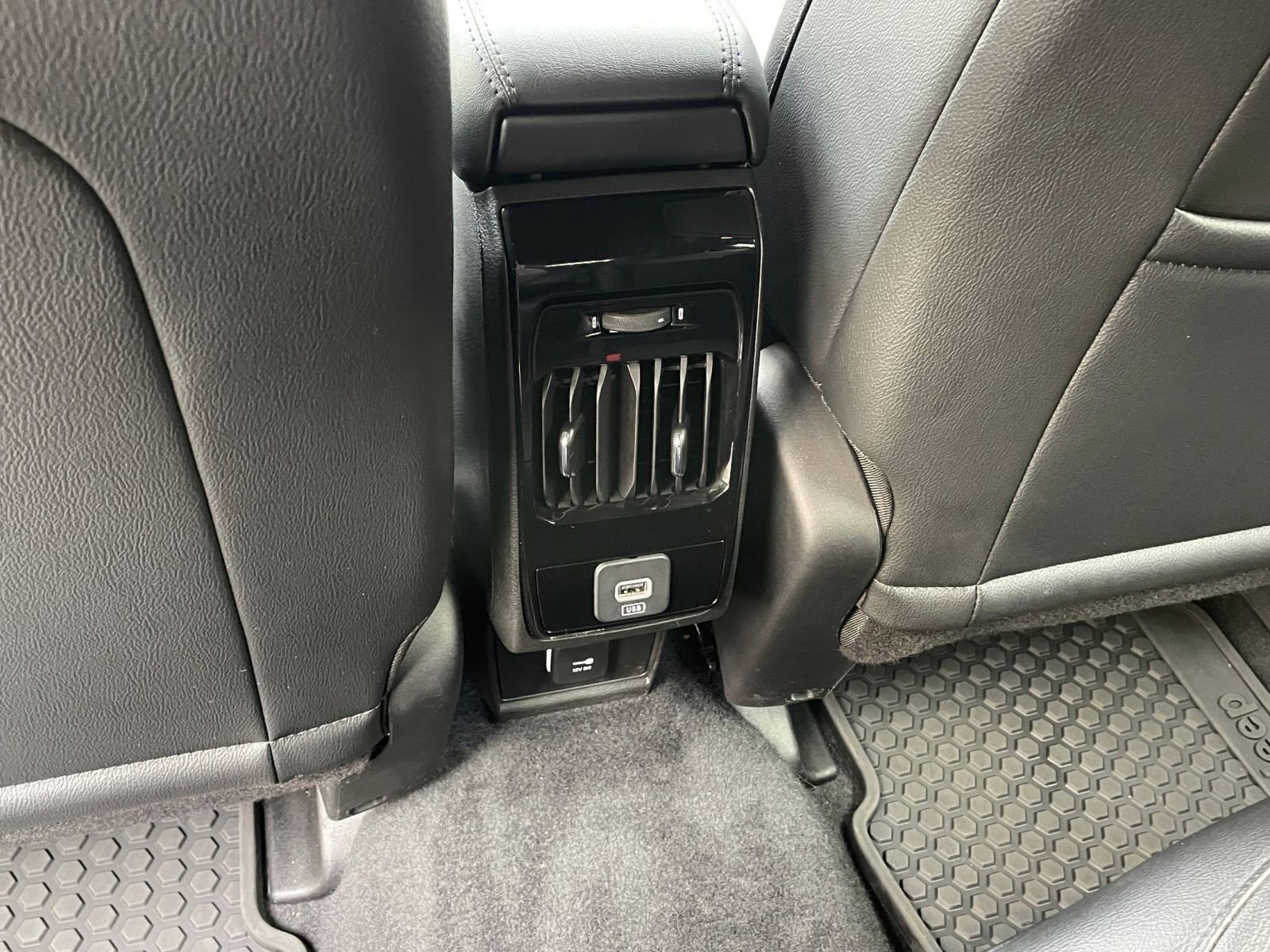 Thumbnail: 2025 Jeep Compass - 23