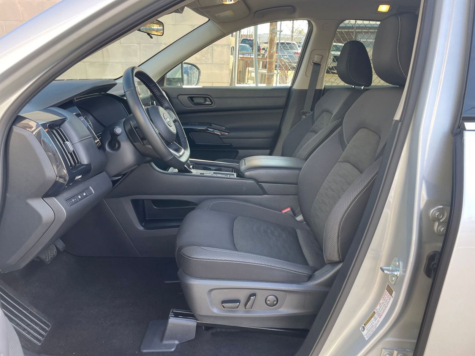 Thumbnail: 2025 Nissan Pathfinder - 27