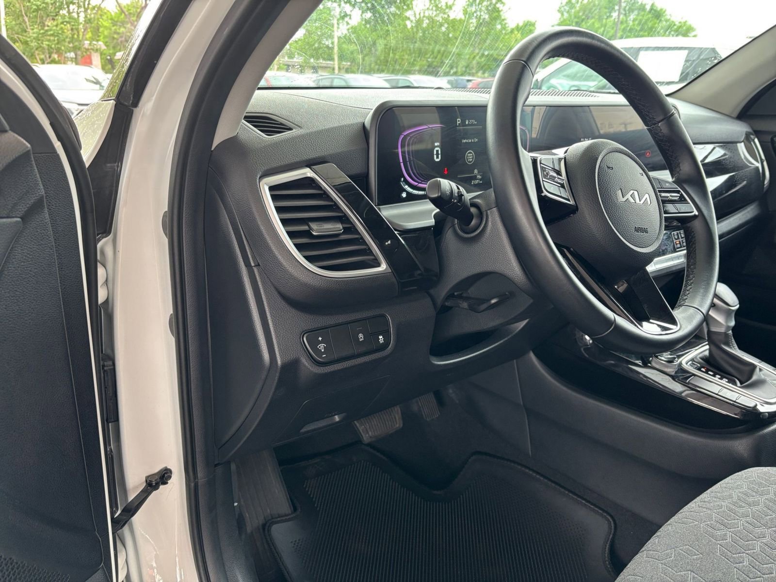 Thumbnail: 2025 Kia Seltos - 35