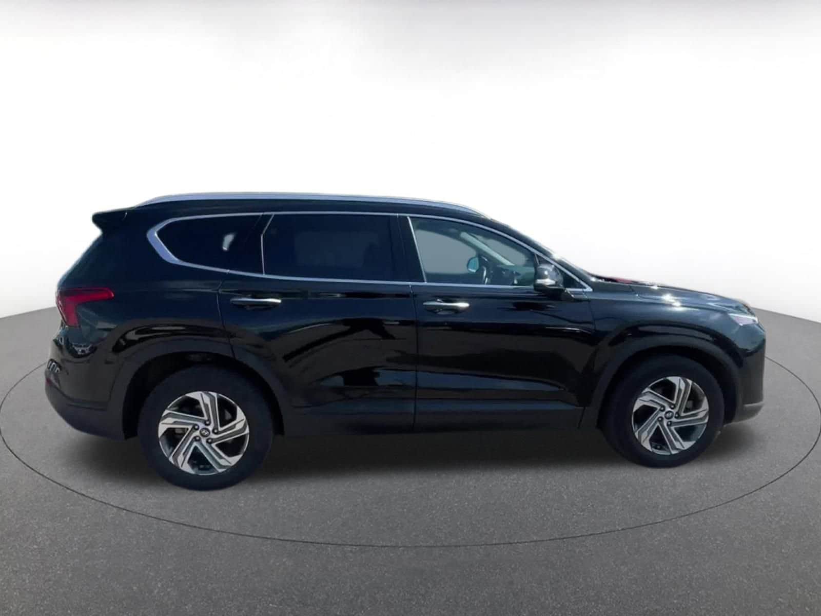 Thumbnail: 2023 Hyundai Santa Fe - 16