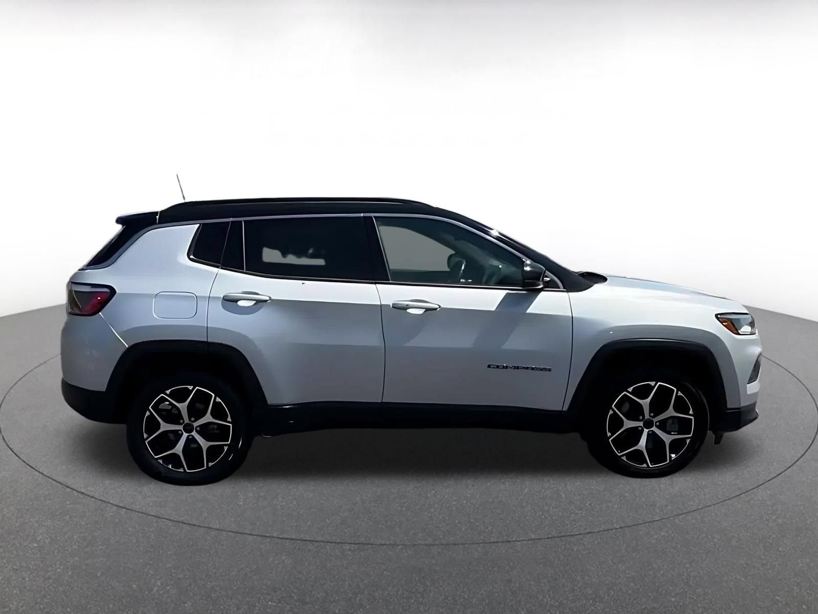 Thumbnail: 2025 Jeep Compass - 15