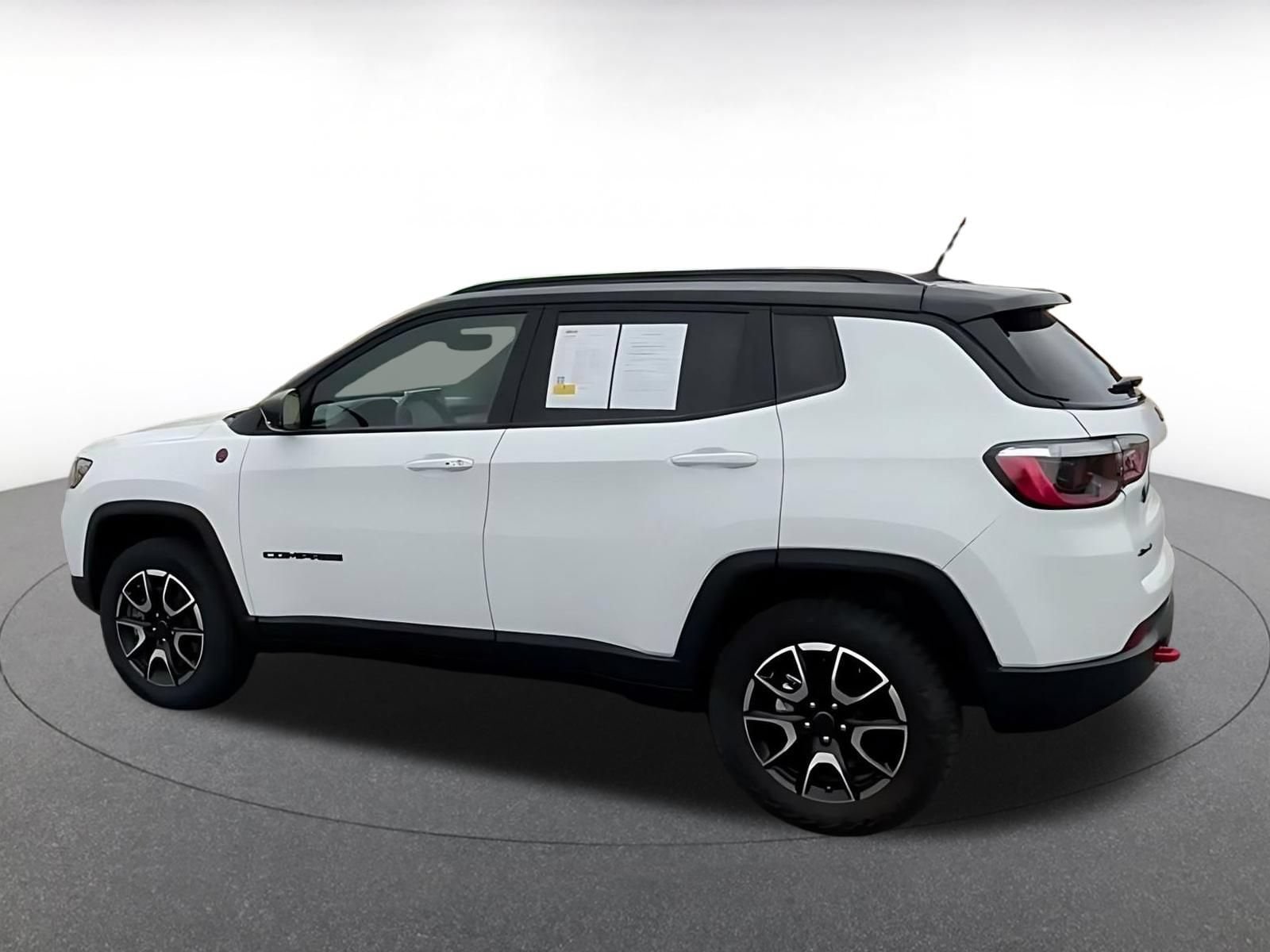 Thumbnail: 2025 Jeep Compass - 9