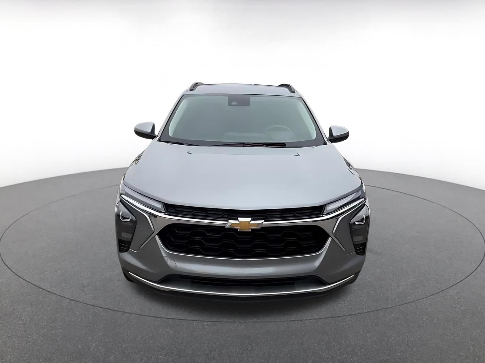 Thumbnail: 2025 Chevrolet Trax - 4