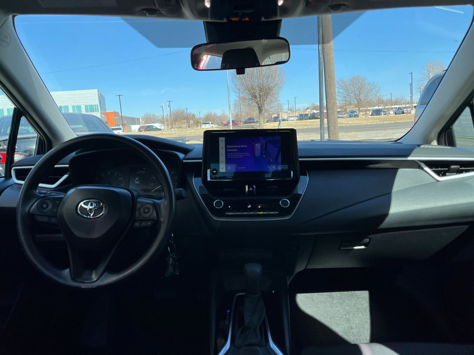 Thumbnail: 2025 Toyota Corolla - 31